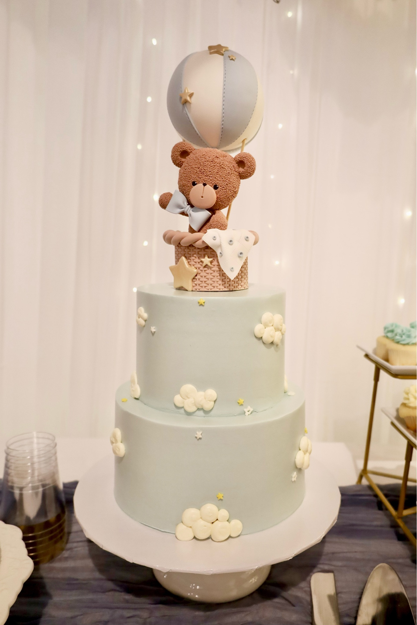 •Cake from My Fav Cake (Portland, OR) 
•Topper from Etsy

#LTKparties #LTKbaby
