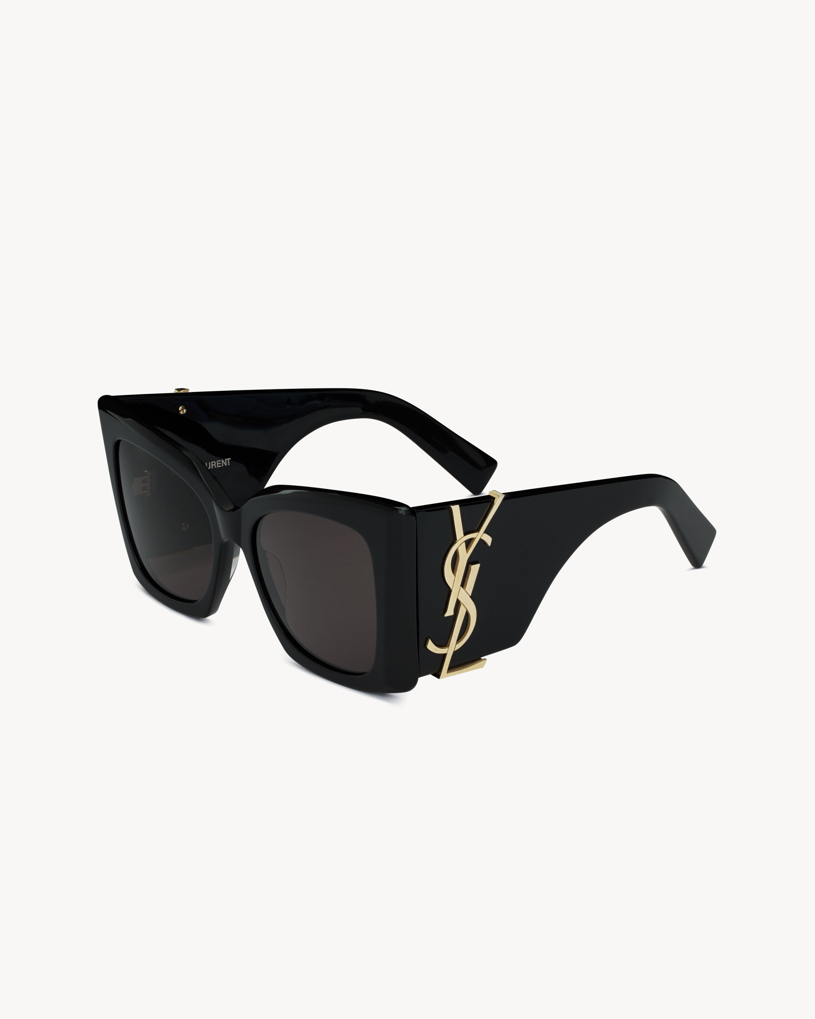 SL M119 BLAZE in Black | Saint Laurent | YSL US | Saint Laurent Inc. (Global)