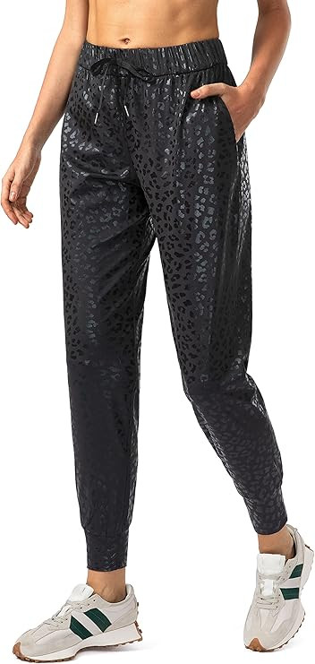SANTINY Women's Joggers Pants Pockets Drawstring Running Sweatpants for Women Lounge Workout Jogg... | Amazon (US)