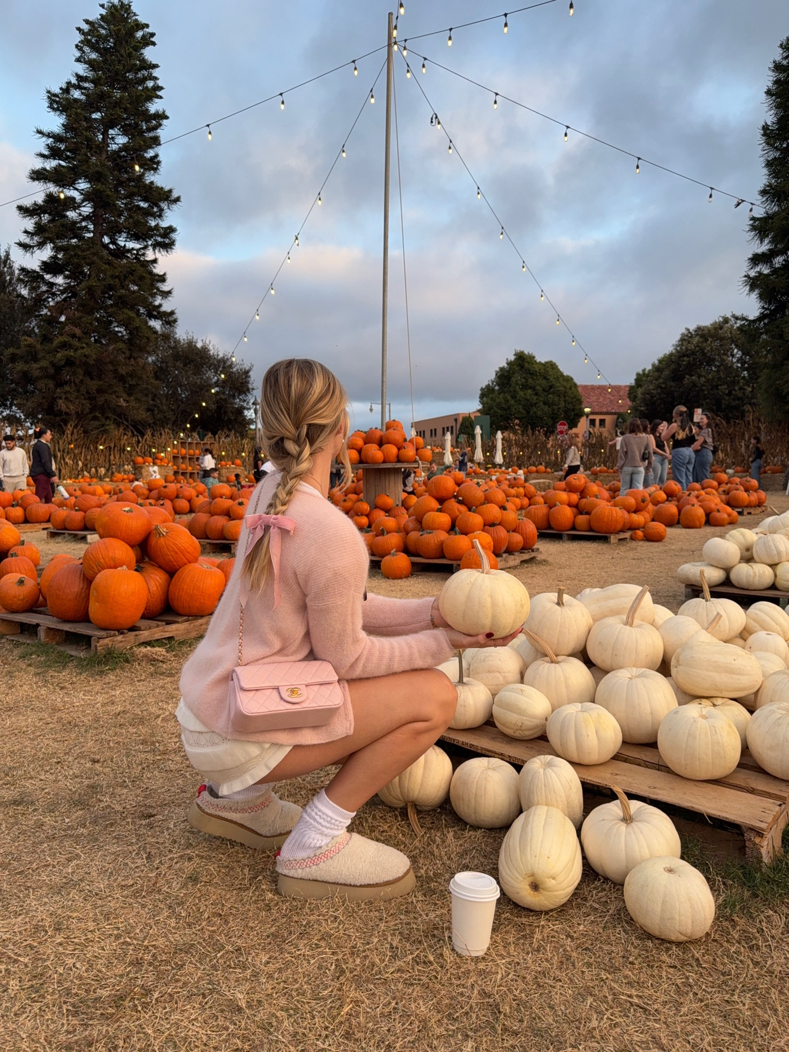 Picking pumpkins fall outfit inspo 🤍

Size 1 size up in the Amazon Uggs🥰
