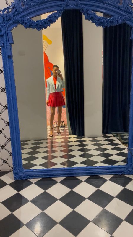 Visited #AliceandOlivia to try on some of their new pieces! Loved this crop blazer and pleated leather skirt combo. 

Color blocking made easy: Wear the same color top and bottom and complete your look with a different color layering piece! 

#springfashion #colorblocking

#LTKSeasonal #LTKFind #LTKstyletip