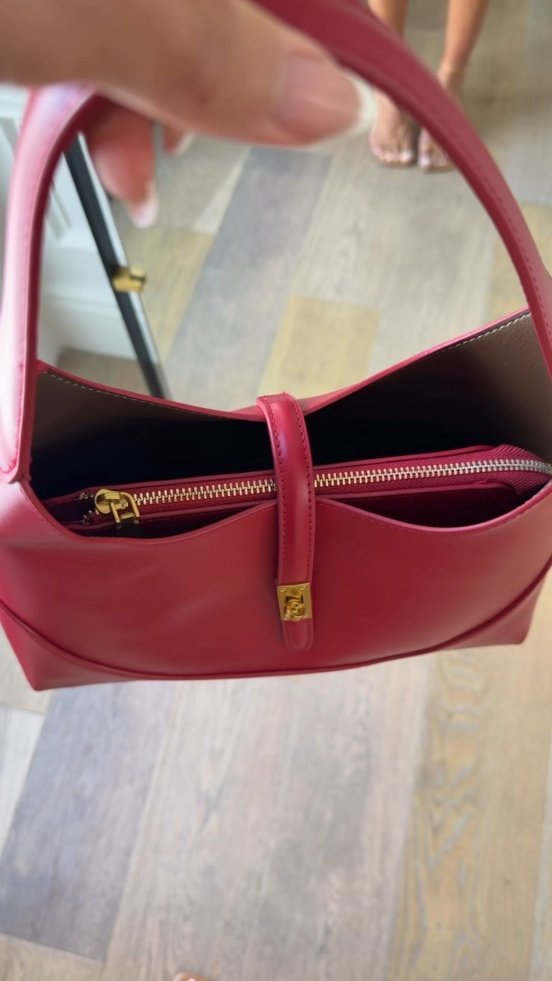 This handbag is gorgeous and I am here for it! Great price! 





Handbag, date night, LBD, Anthropologie 

#LTKOver40 #LTKSeasonal #LTKStyleTip