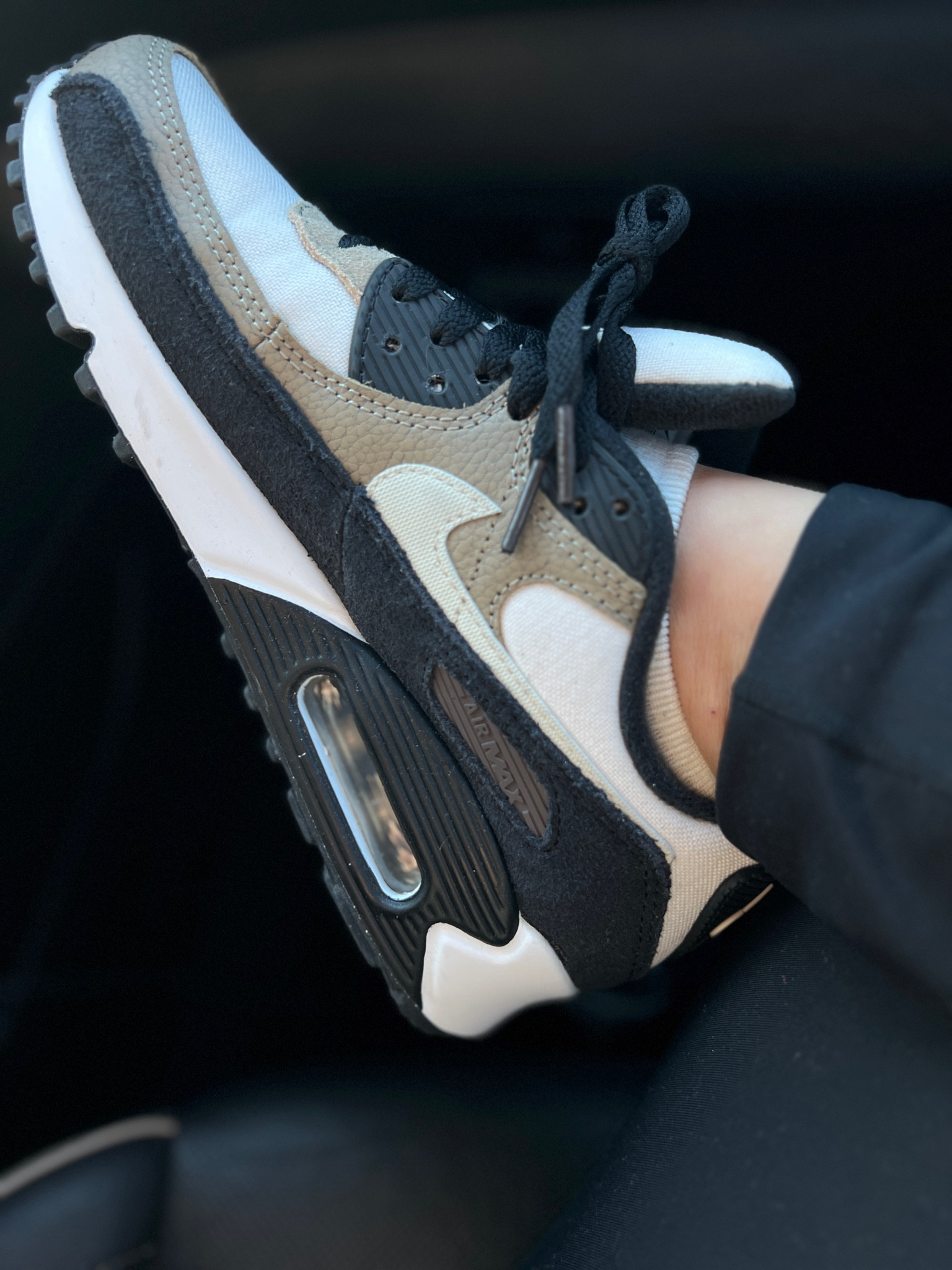 Sneakers | Shoes 

xo, Sandroxxie by Sandra
www.sandroxxie.com | #sandroxxie

Fall shoes, winter shoes, gift idea for him, gift idea for her 

#LTKSeasonal #LTKshoecrush #LTKGiftGuide