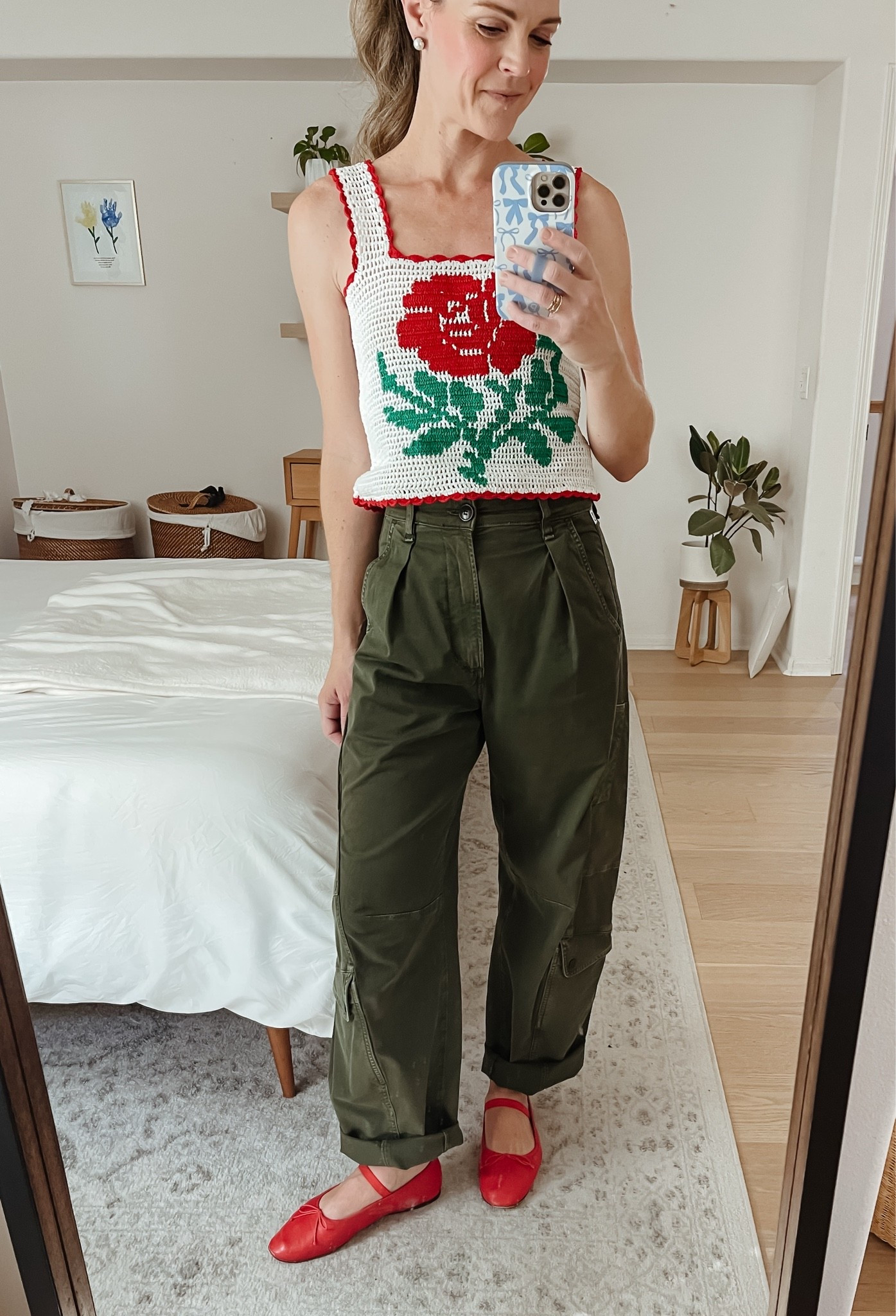 Today’s outfit 🌹
Tank runs small, sized up to a medium
Pants run large, size down to a 24
Flats run TTS

#LTKootd #LTKmomlife