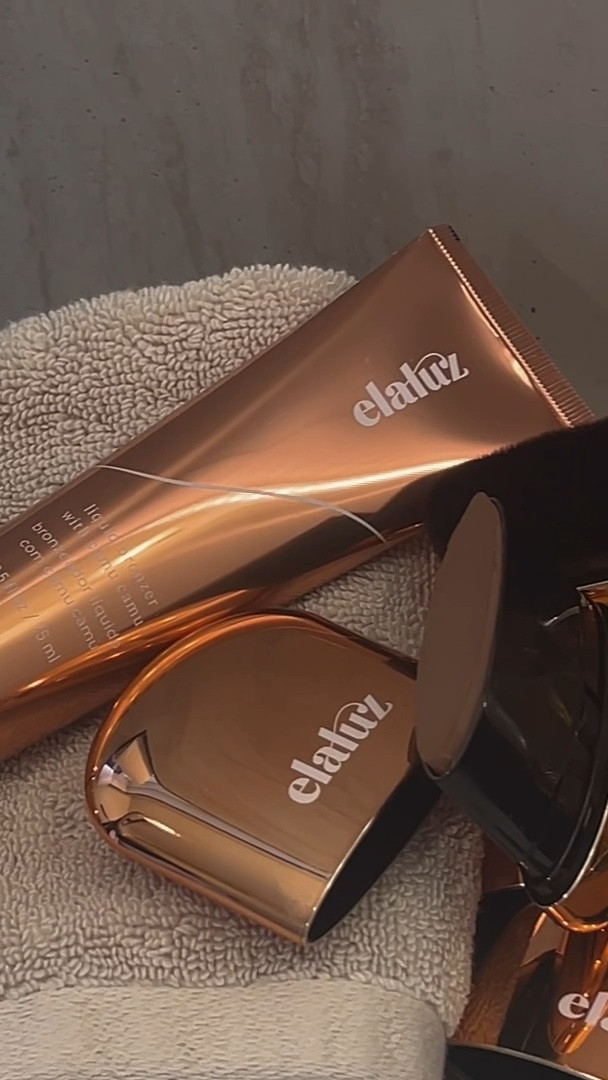 Using @elaluz to create the nicest glow! Use code LOVE25 for 25% off, including bundles. All made of clean ingredients. Sale ends 2/29  

In order: 
beauty oil 
Stick bronzer - Super Yummy Natural (darker shade), then Yummy Natural (lighter shade), then Superstar Shimmer (cheekbones and body) 
Cali Queen Face Palette - all the essential shades
Liquid bronzer shade superstar shimmer, for a subtle glow on your body 

Loved all of these! Super easy to blend. 

Glowy skin and body 
Clean beauty
contour 
Beauty 
Wedding guest 
Wedding 
vacation 
Date night 
Spring and summer 
Glowy makeup 
Travel makeup 
#Ad 

#LTKbeauty #LTKVideo #LTKfindsunder50