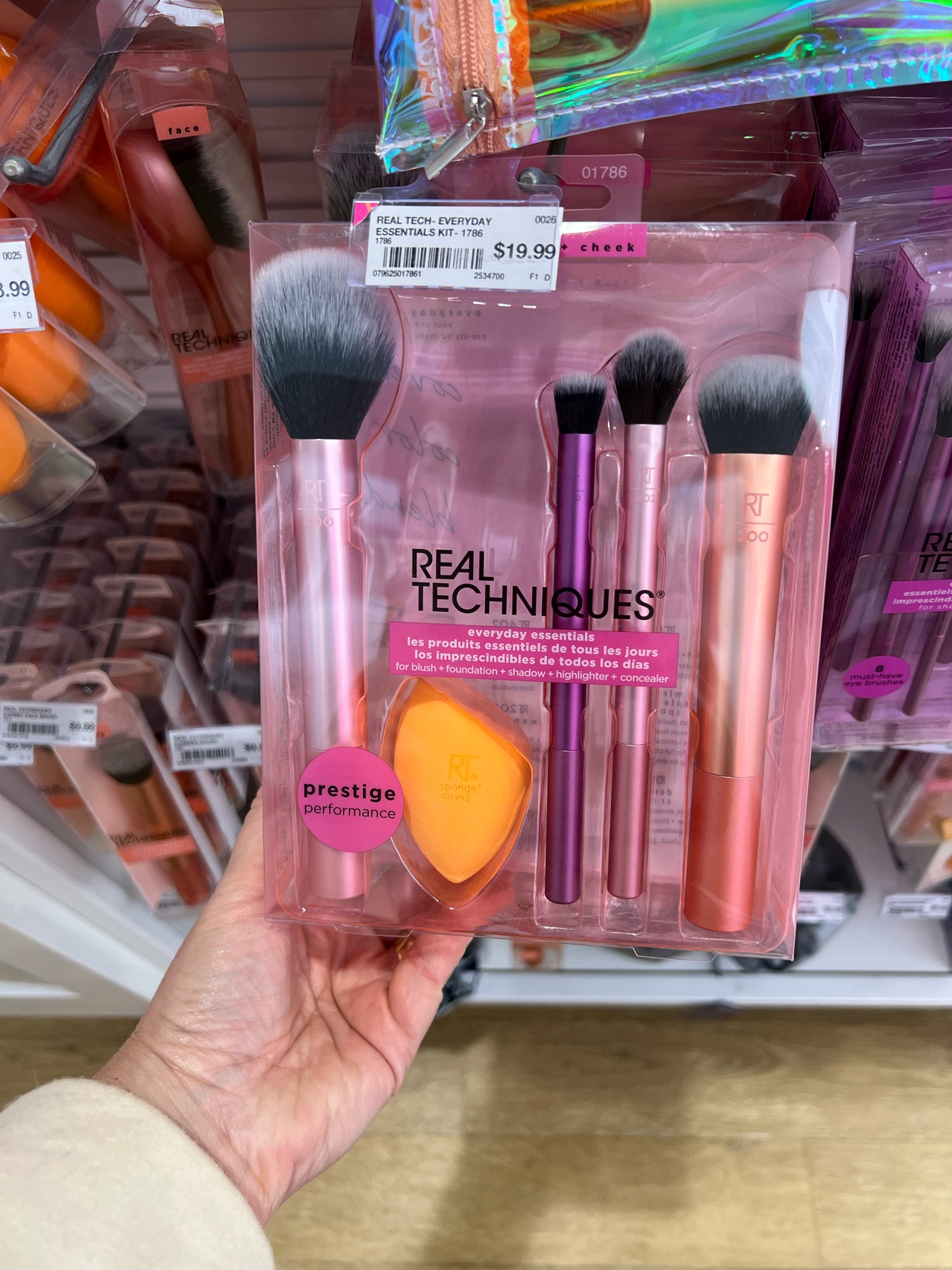 Makeup brushes. Real technique makeup brushes. 

Online SALE price!

#LTKbeauty #LTKHoliday #LTKsalealert