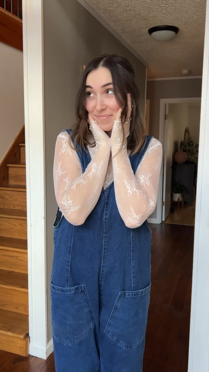 Free People dupe, lookalike overalls 🤍
Under $50 on Amazon! 

#LTKVideo #LTKfindsunder50 #LTKstyletip