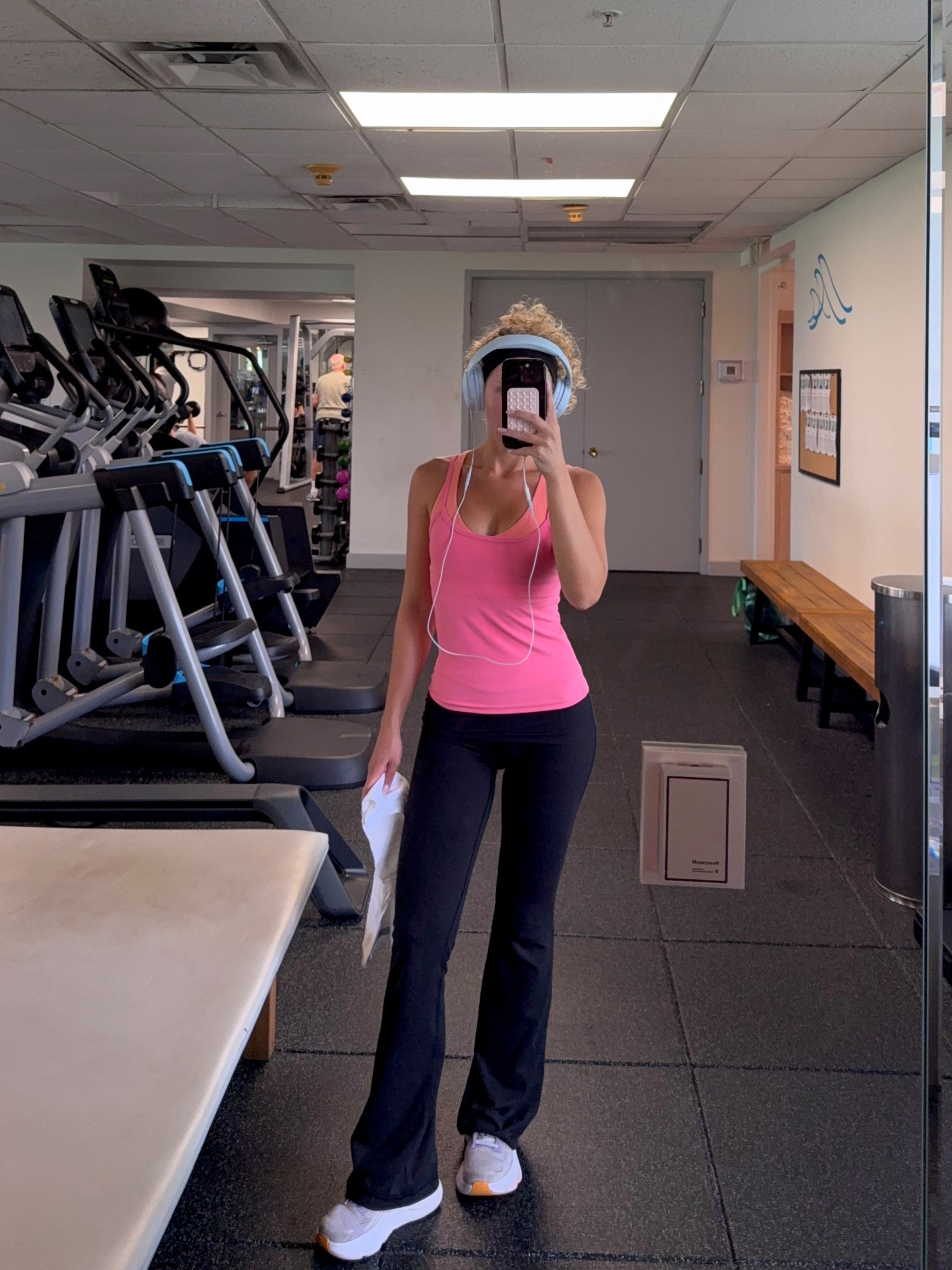 Soft and flattering workout clothes. All size small!

#LTKSaleAlert #LTKdayinmylife #LTKfitnessgoals