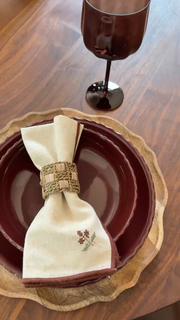 Table setting 10/10 🍂

#LTKHome