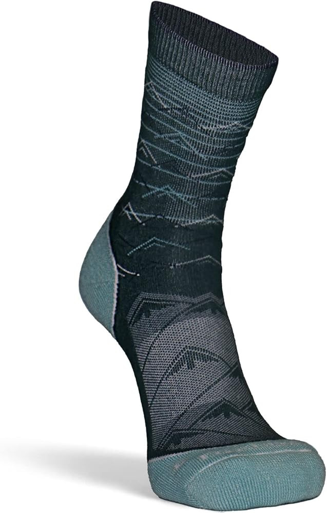FoxRiver Womens Hike Mountain Crew Lightweight Crew Sock | Amazon (US)