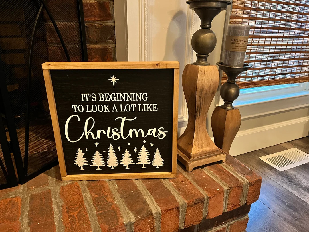 It's Beginning to Look A Lot Like Christmas Sign - Etsy | Etsy (US)