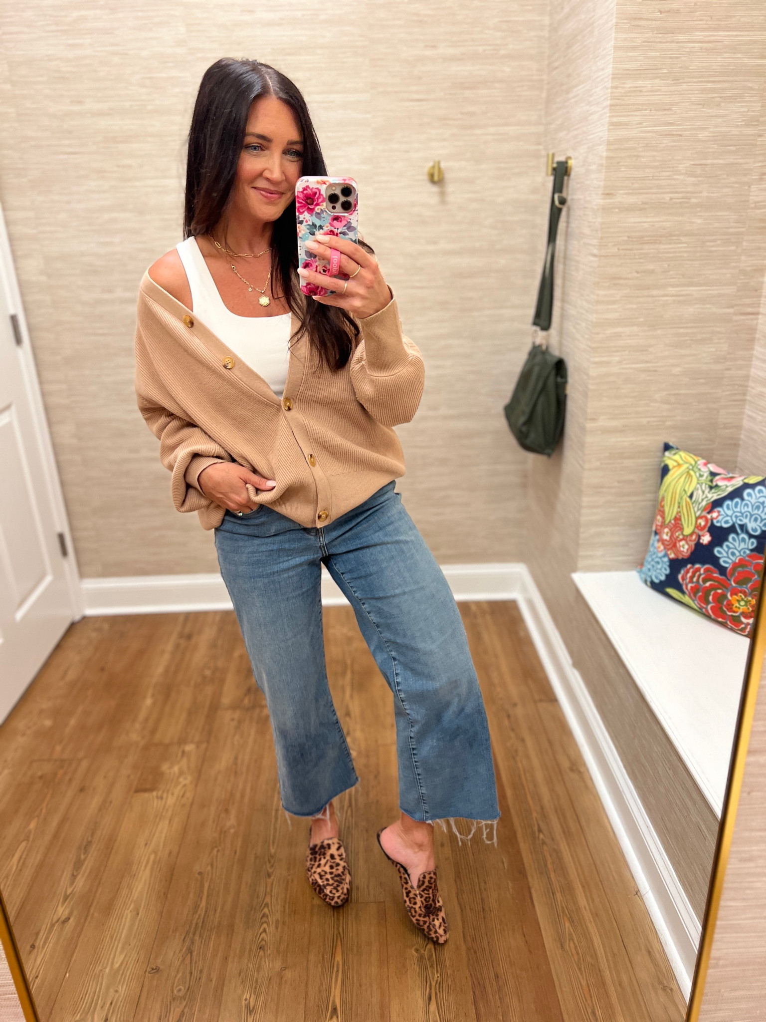 Casual fall style, leopard flats, wide leg denim