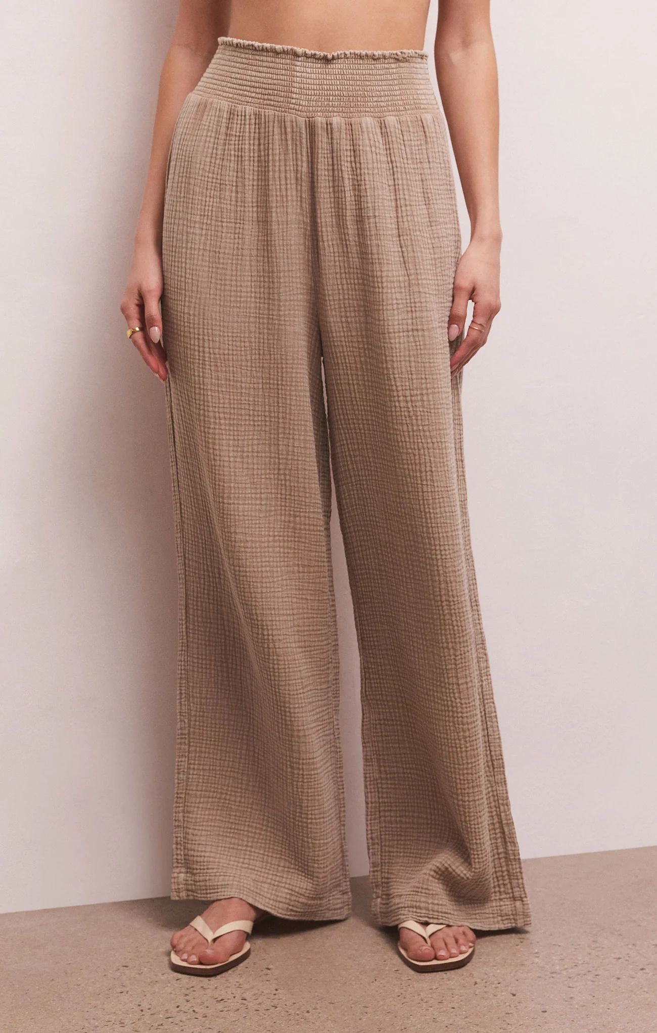 Z SUPPLY Women's Cassidy Gauze Full Length Pant, Dune, Extra Large, 100% Cotton | Z Supply