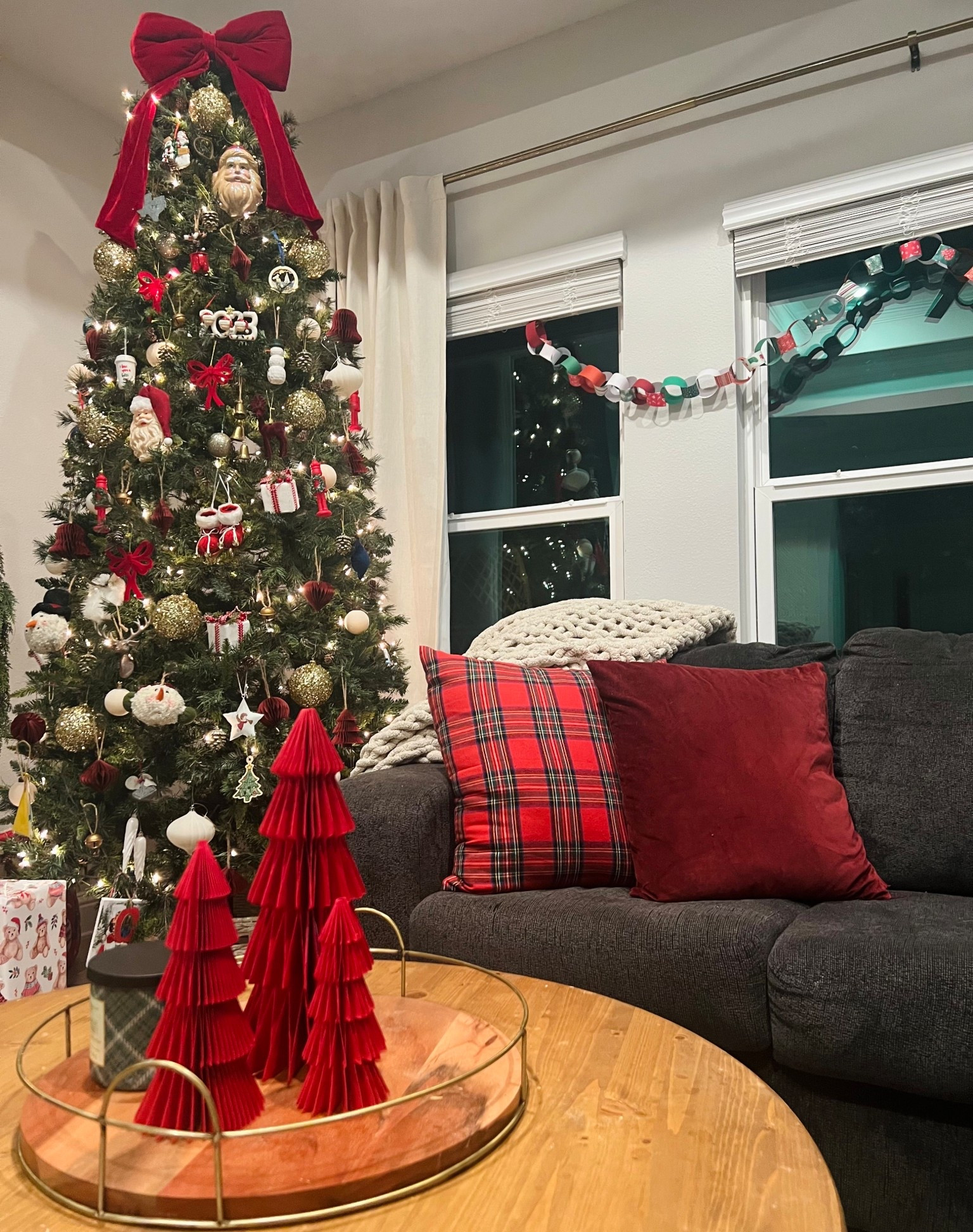 Linking some of my favorite Christmas finds 🎄 we have loved making paper chains, I love how it adds such a whimsical touch, so I’ll link the construction paper too 🥰
Ralph Lauren Christmas/ Christmas pillow covers/ Christmas decor/ Christmas Walmart/ Christmas Amazon/ Christmas paper chains/ Christmas crafts

#LTKHome #LTKSeasonal #LTKHoliday