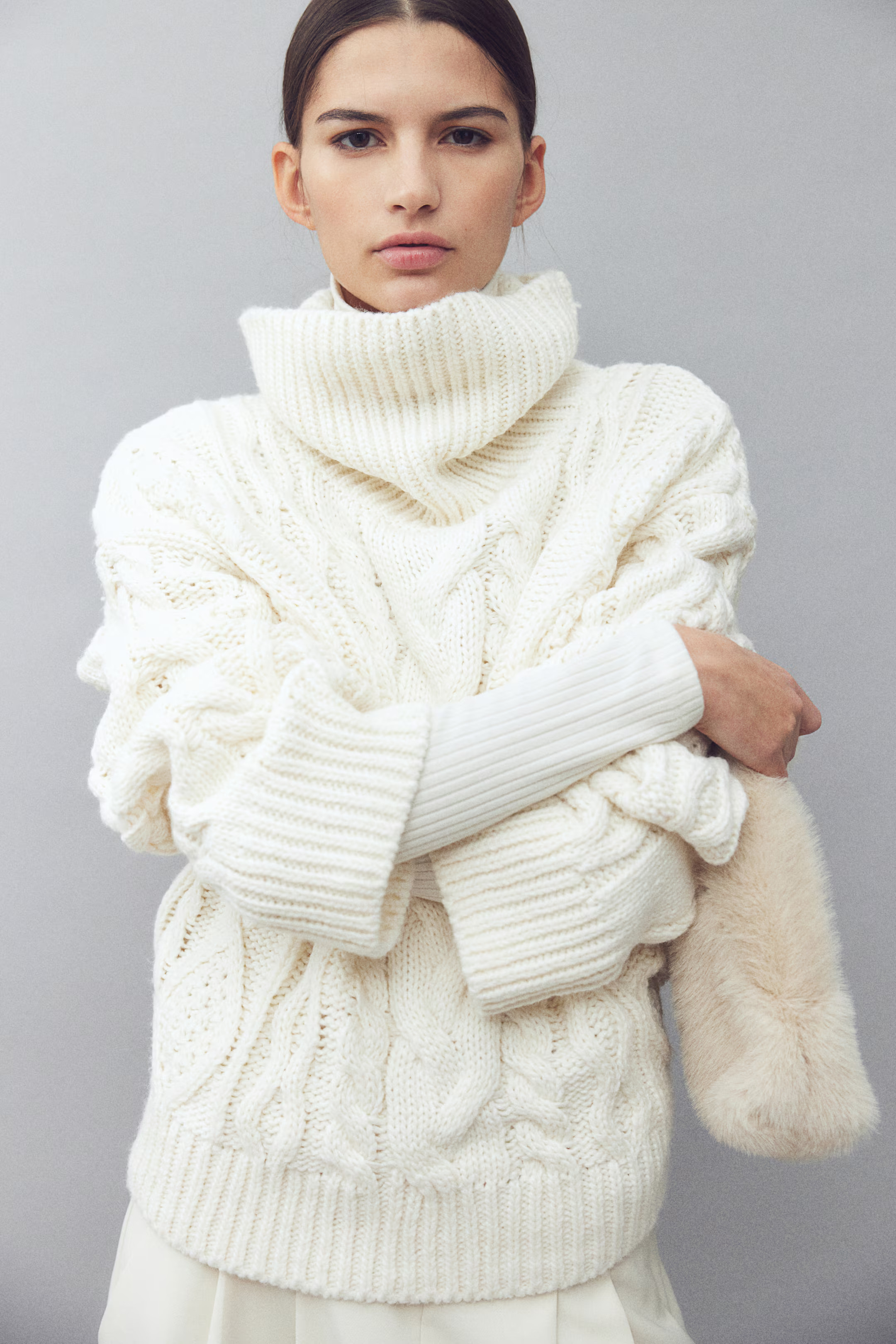 Cable-knit polo-neck jumper | H&M (DE, AT, CH, NL, FI)