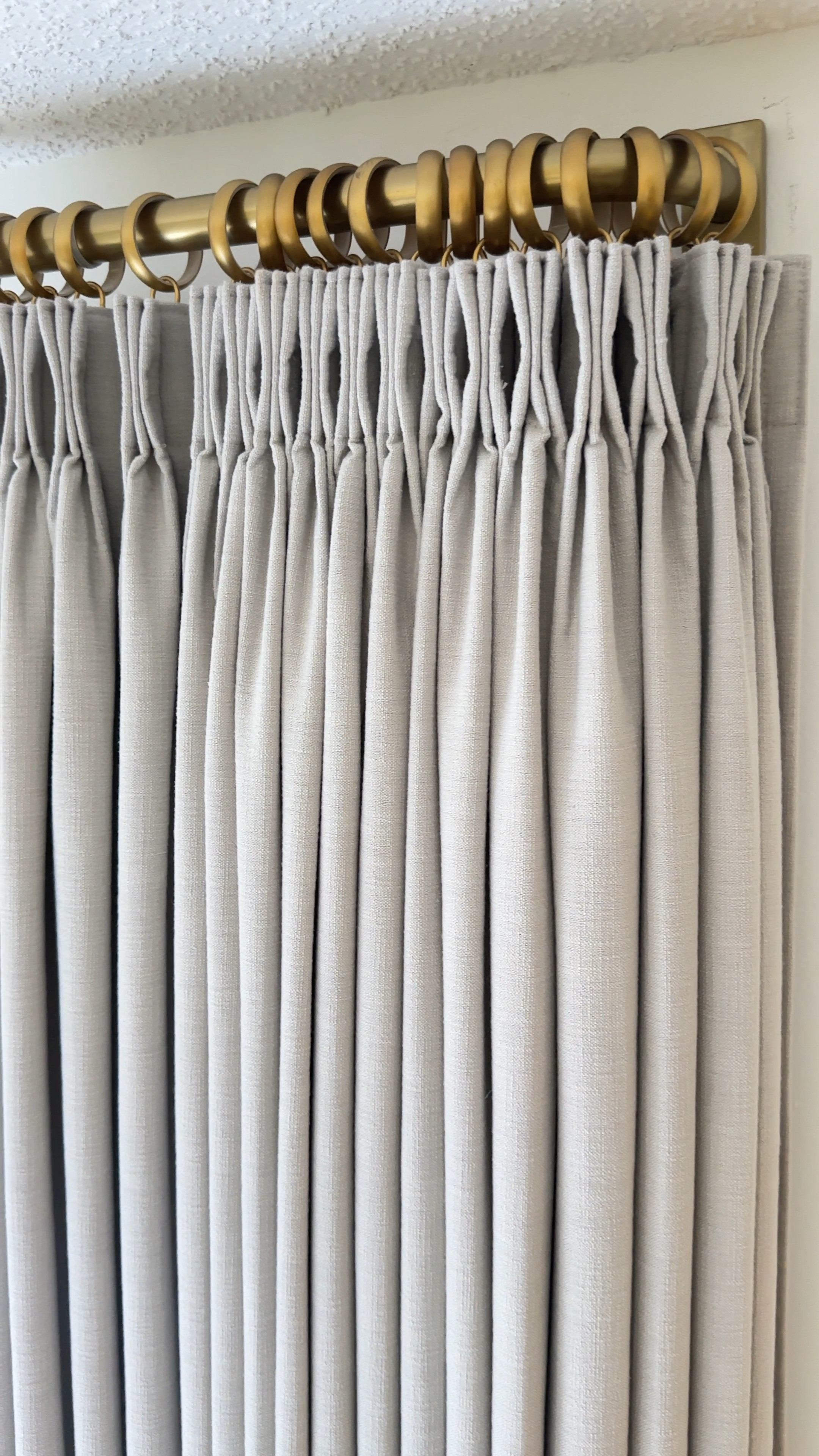 CURTAIN RODS & RINGS!
Color: SILVER BIRCH LIGHT GRAY
BAMBOO SHADES: D17-05

#LTKHoliday #LTKCyberWeek #LTKVideo