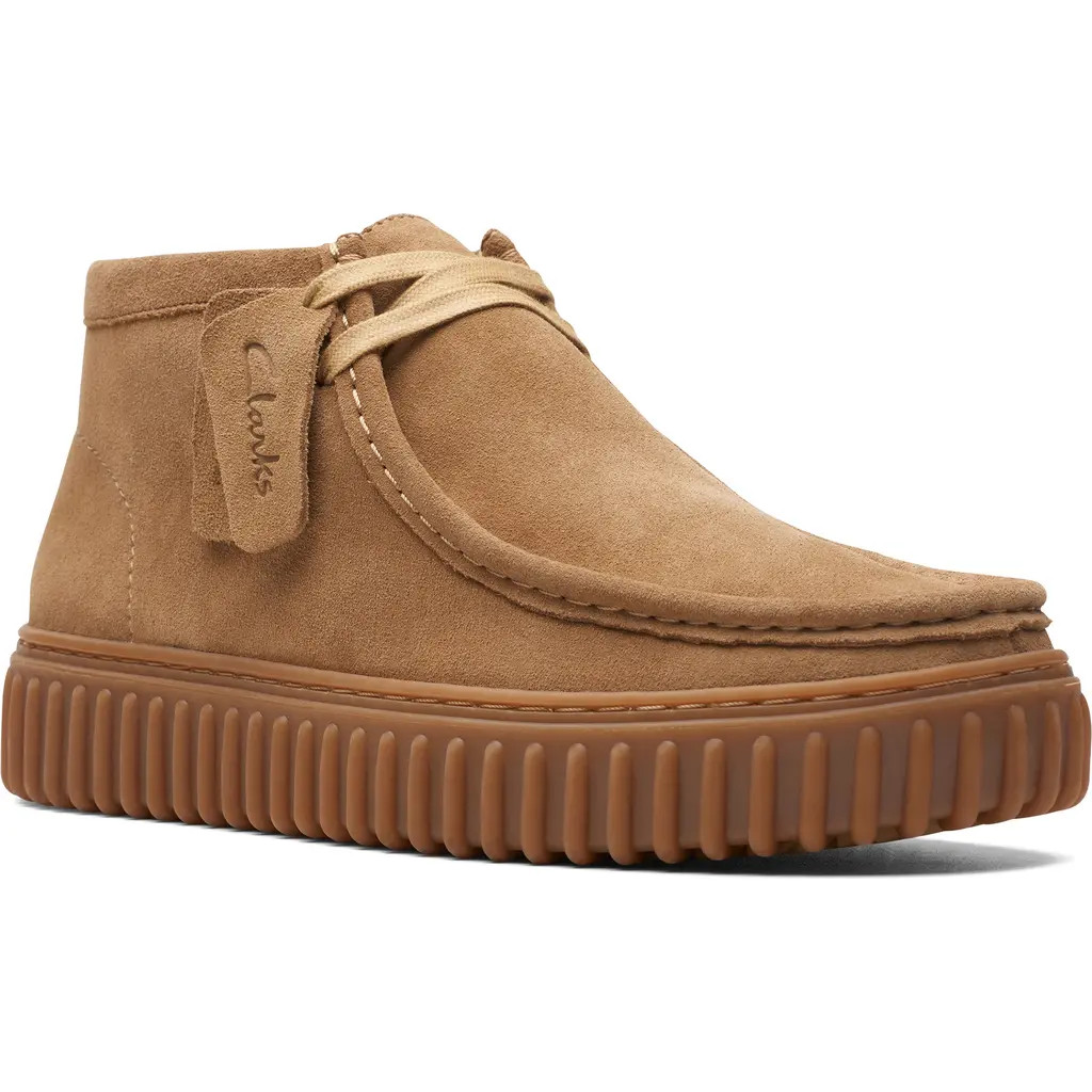 Clarks(r) Torhill Hi Chukka Boot in Dark Sand Suede at Nordstrom, Size 4.5 | Nordstrom