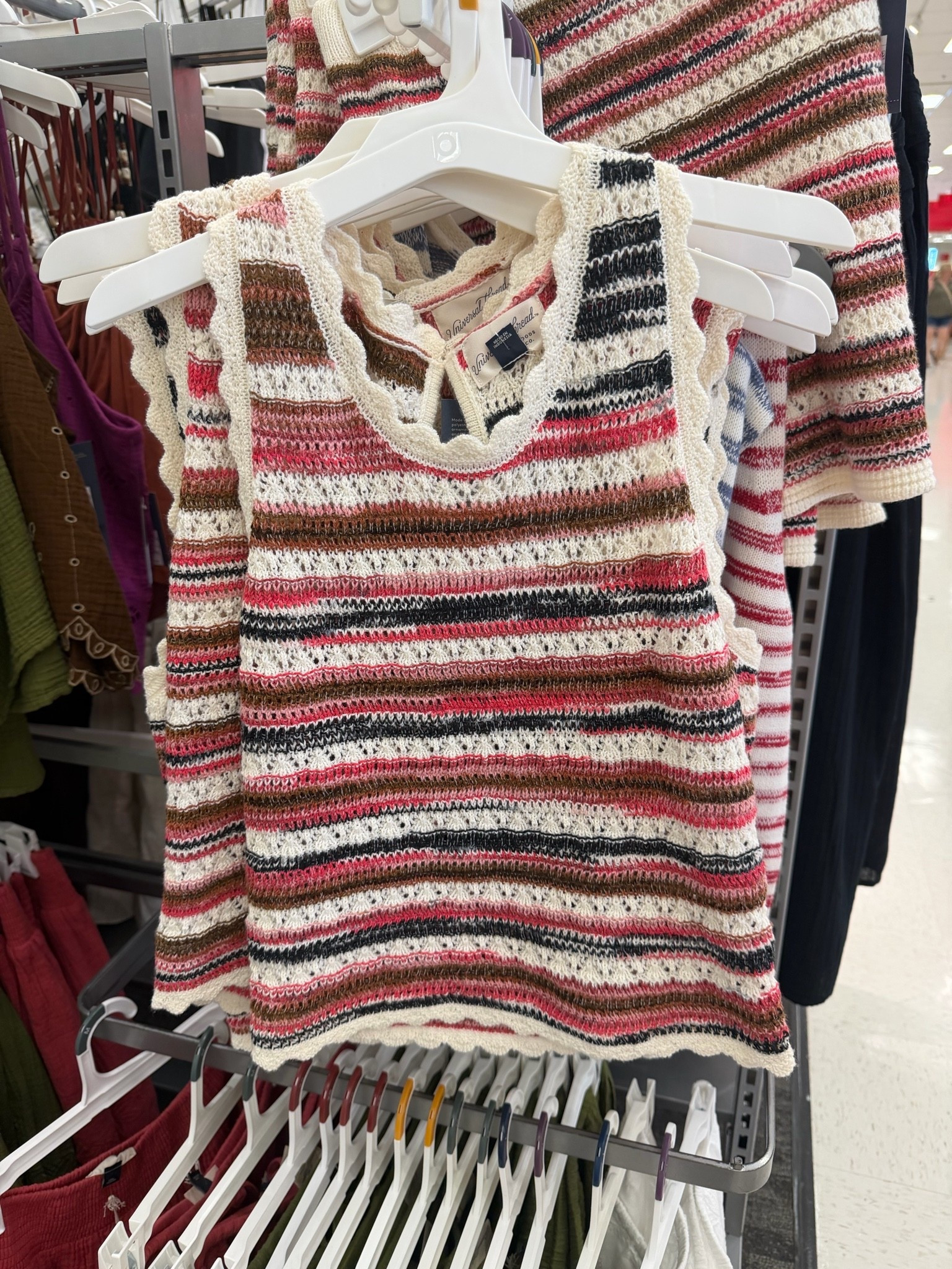 Women’s Stripped Sleeveless Scoop Neck Pullover Sweater Tank

#LTKootd #LTKselfcare #LTKSaleAlert