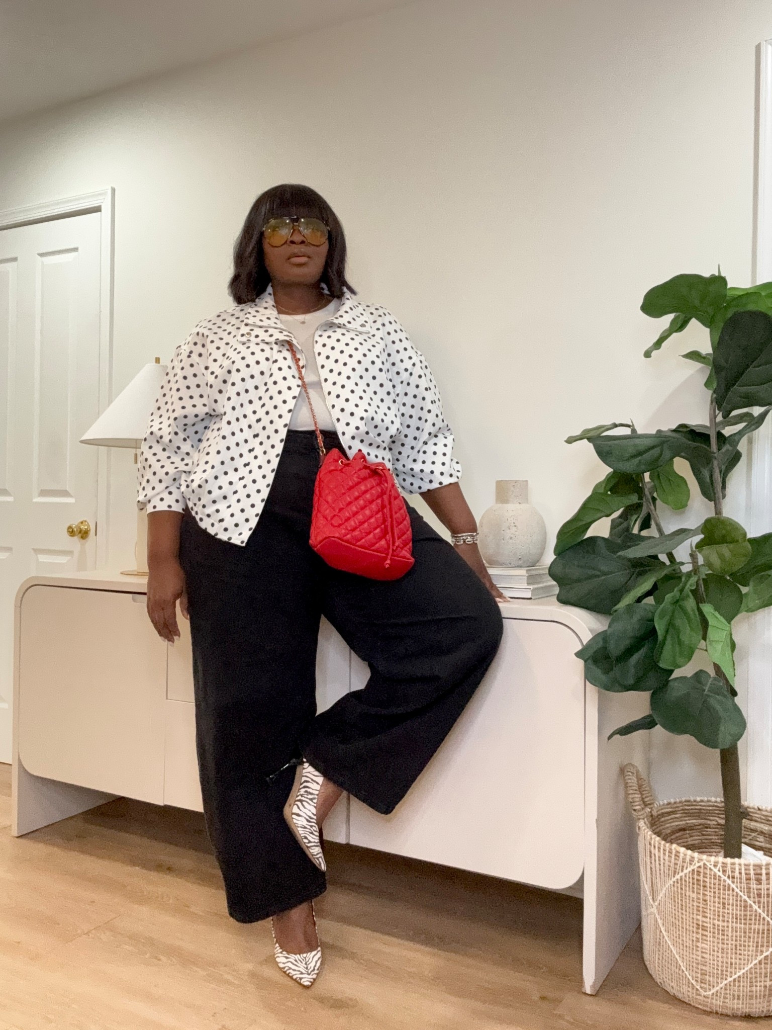 This is what I wear when I don’t feel like thinking. Perfect for everyday wear—making it an easy go-to look that works for multiple occasions without sacrificing style.#LTKootd #PlusSizeStyle #CurvyFashion #CasualOutfit #WideLegJeans #EverydayStyle #Size20Style #EffortlessStyle #OutfitInspo #LTKfashion

#LTKMidsize #LTKootd #LTKSeasonal