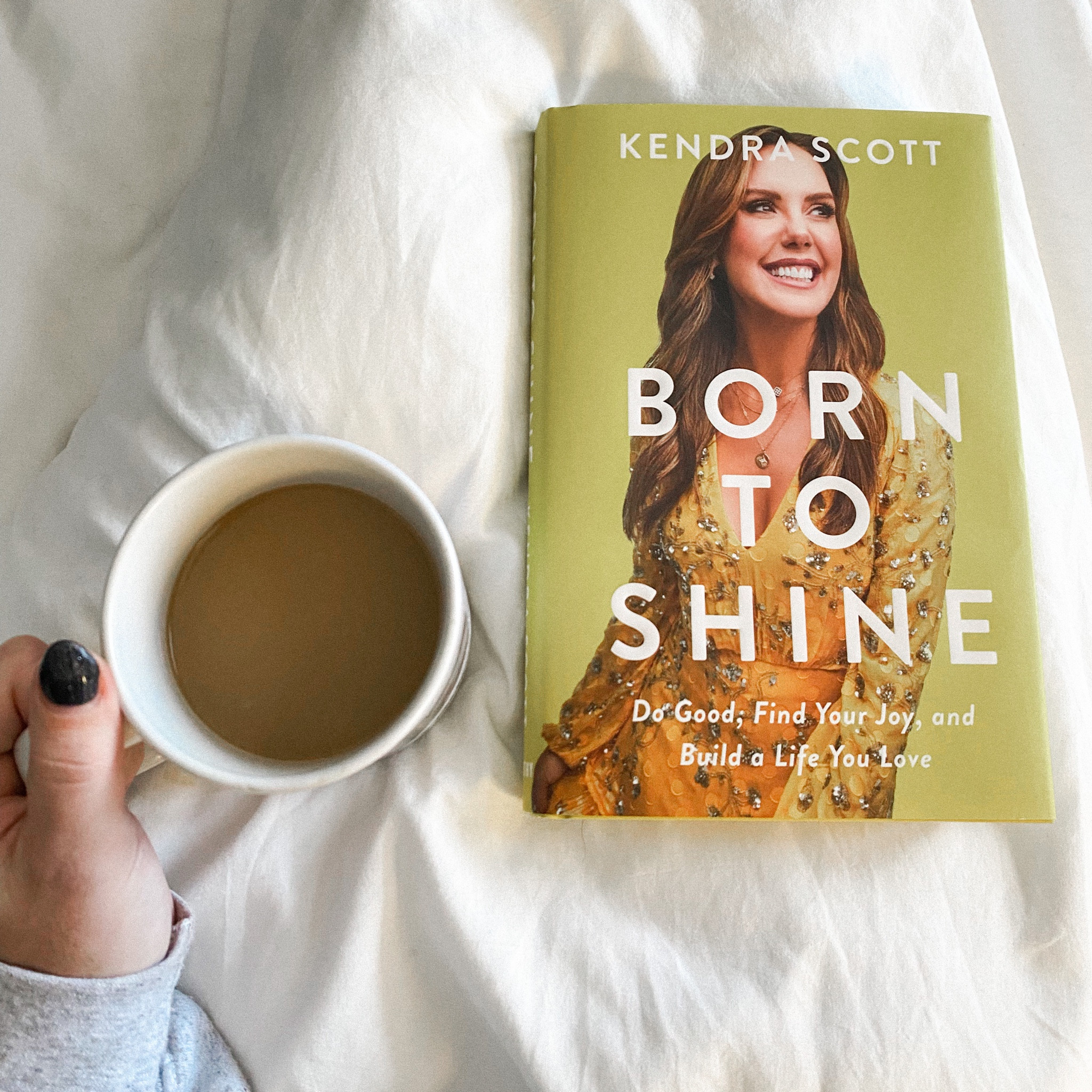 Super inspiring read this past weekend. 🤩
Takeaways - never be afraid of change and to start something new and always listen to yourself. 💛


#LTKunder50