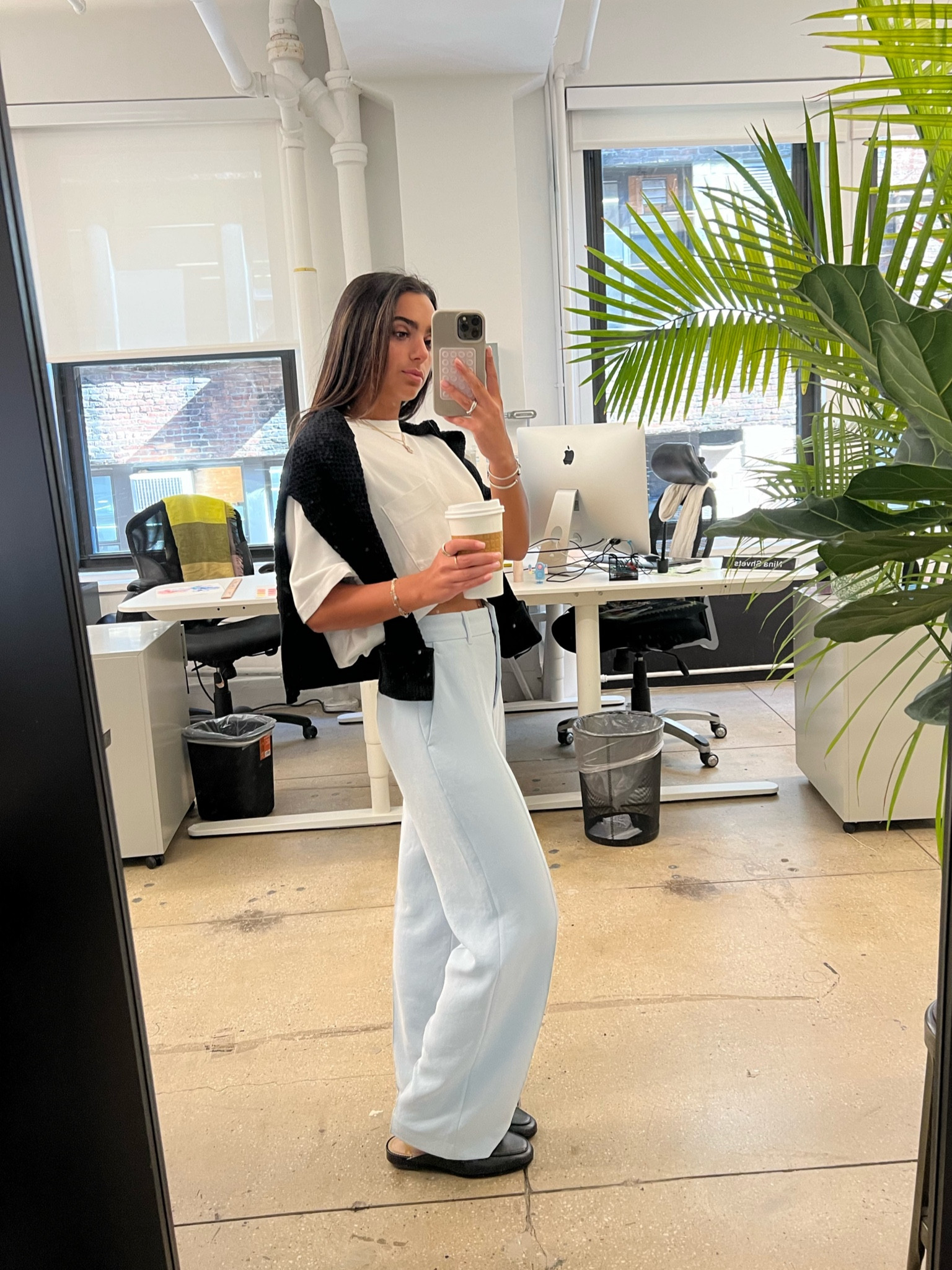 My favorite work pants from Aritzia 

#LTKWorkwear #LTKStyleTip