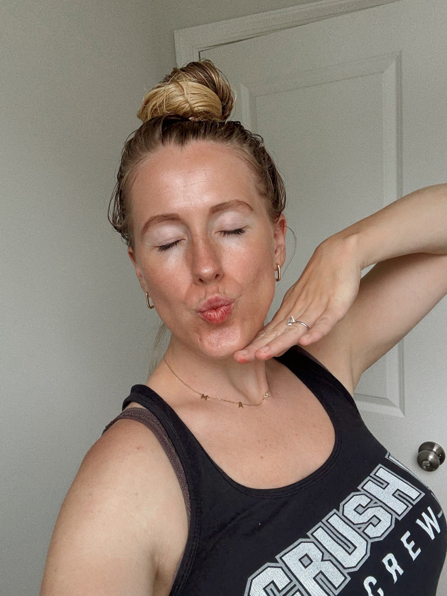 ✨glowy✨

#LTKBeauty #LTKFindsUnder50