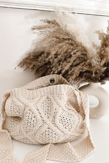 $22 Crochet bag from Amazon! I went with the color beige 🫶🏼

#LTKFind #LTKunder50 #LTKSeasonal