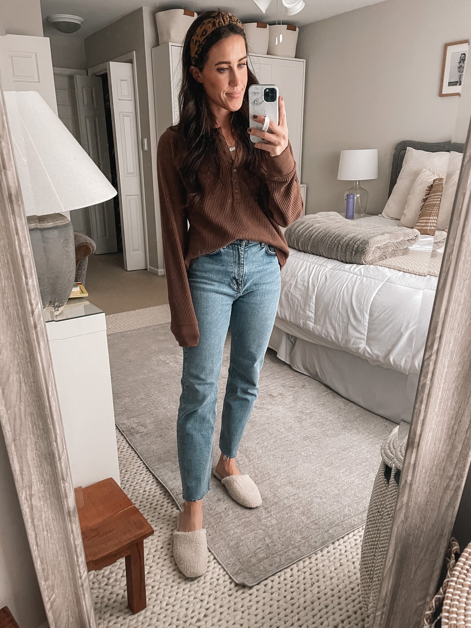 10.25.22
Gap Waffle Tee, & Other Stories Jeans


#LTKunder100 #LTKSeasonal #LTKstyletip