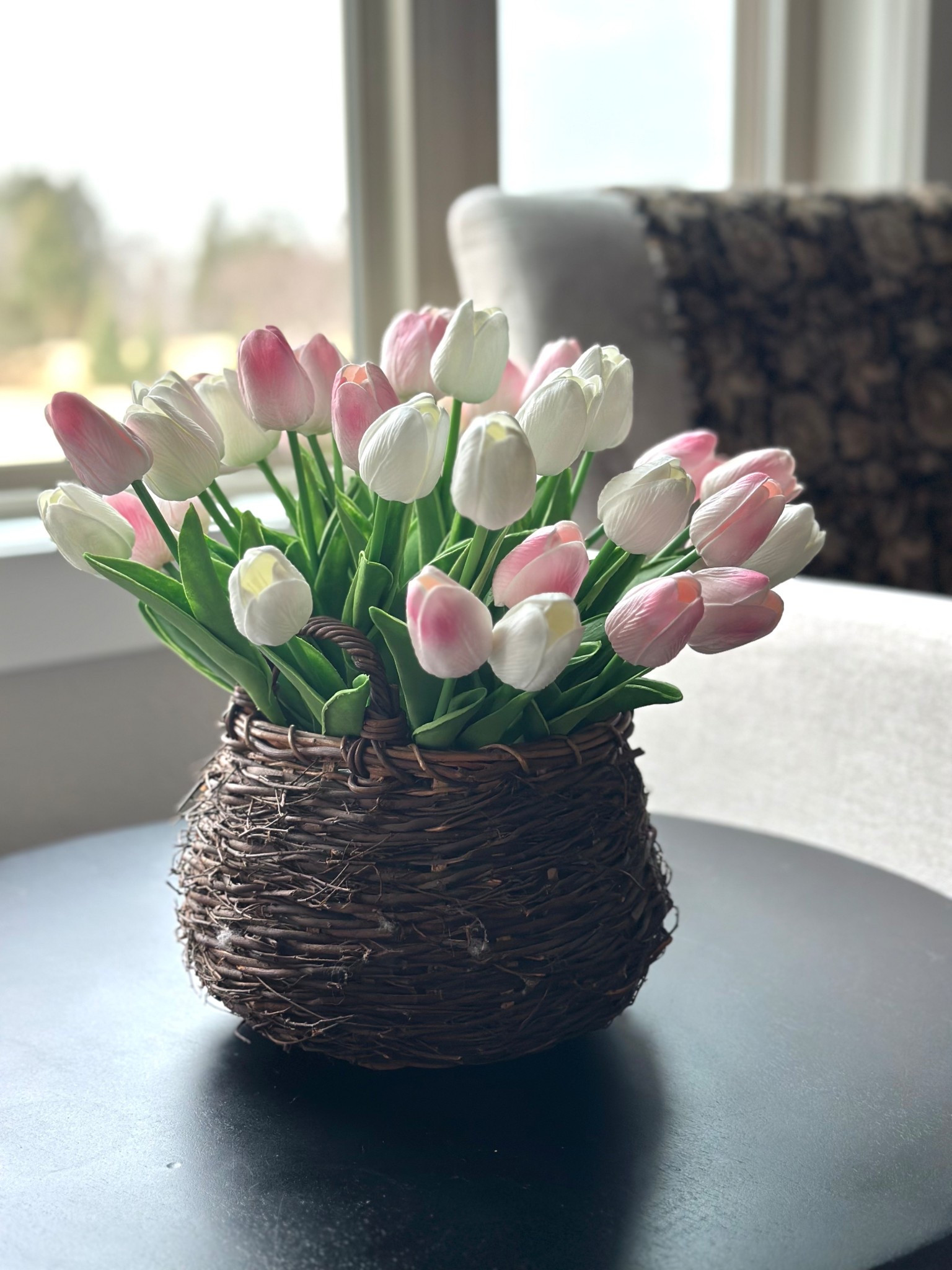 Faux tulips for the win! 

#LTKHome #LTKSpringSale #LTKSeasonal