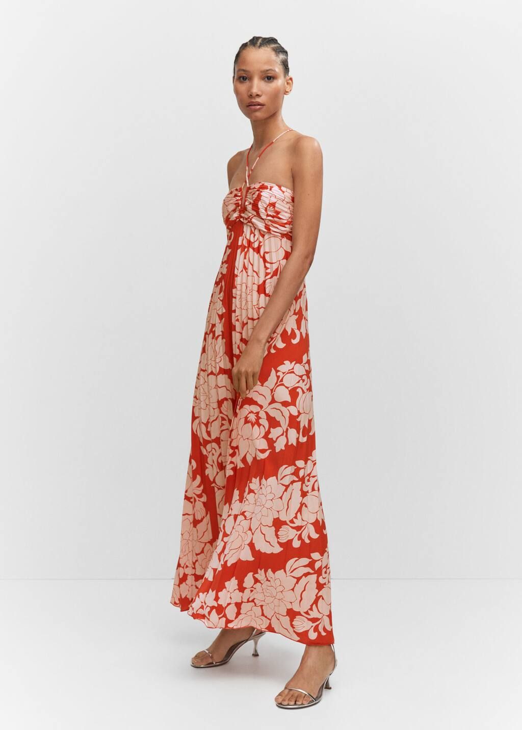 Pleated halter neck dress | MANGO (US)
