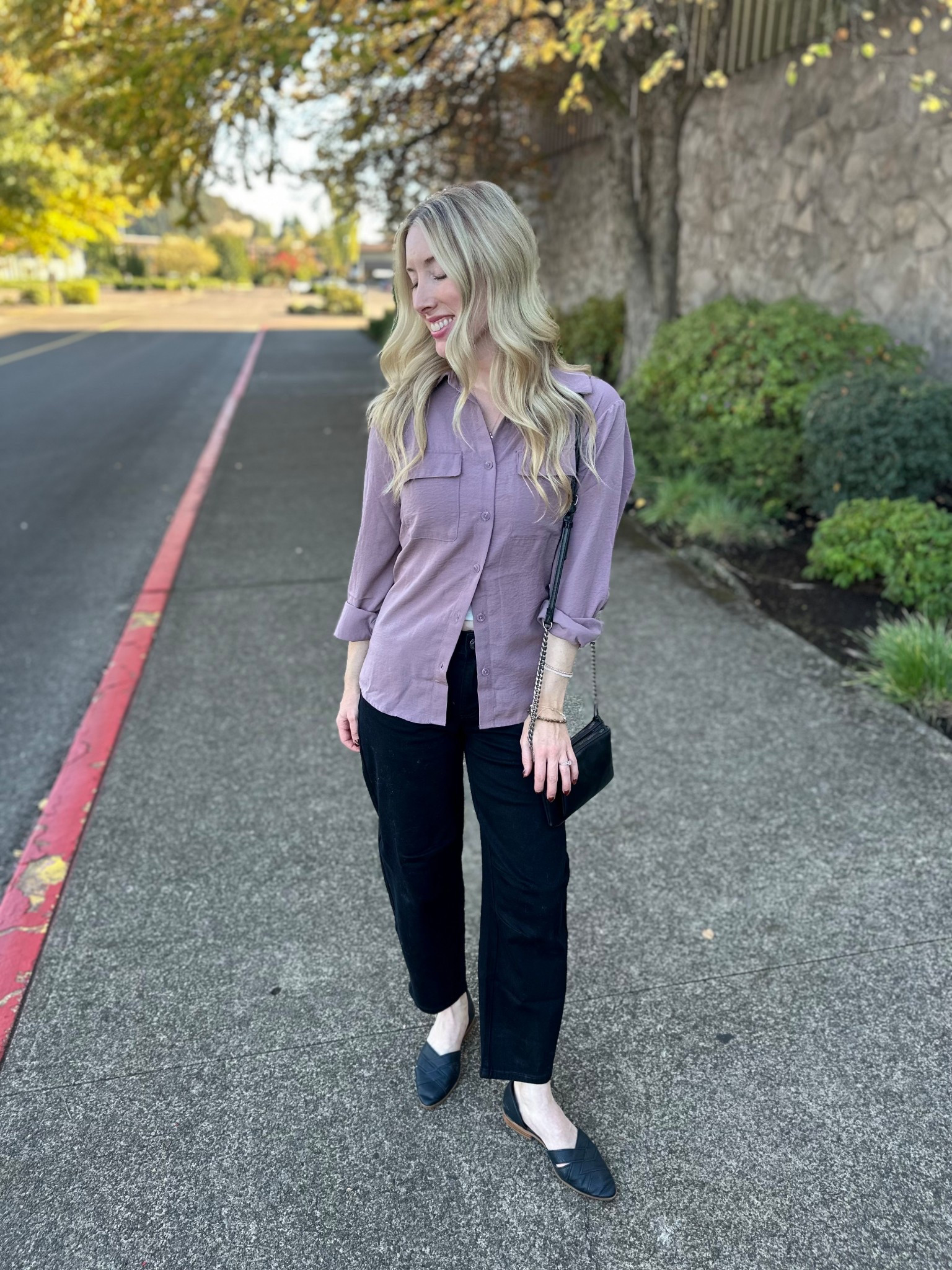 Black barrel jeans from mjeans by maurices 

#LTKWorkwear #LTKFindsUnder50 #LTKStyleTip