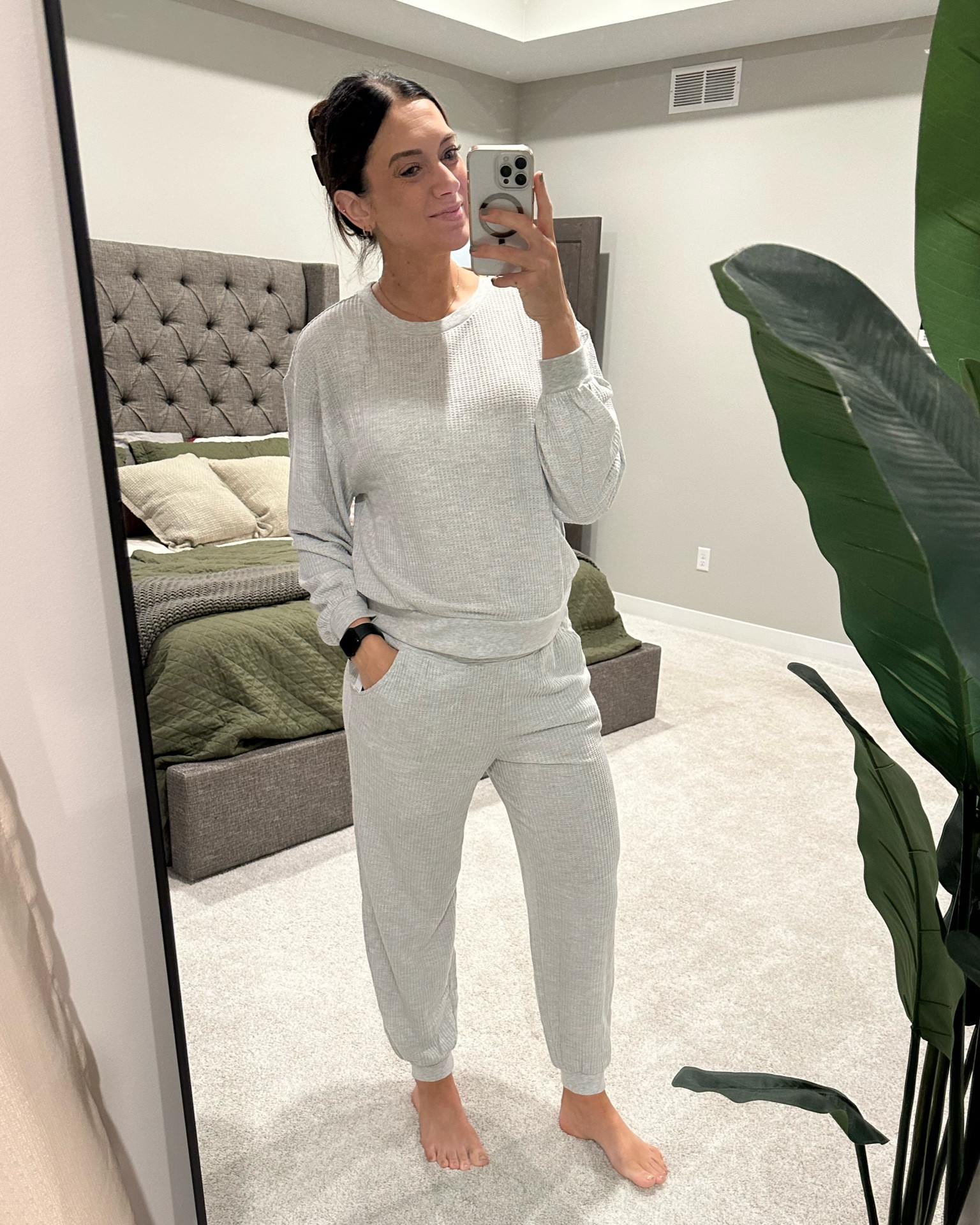 This set is SO soft and comfy, I could live in it. Definitely bringing this with in my hospital bag, and it'll be a good go-to during postpartum.

I did a medium in the pants and large in the top for an oversized/comfy fit. I'm 5'8" and got regular length in both. 

Maternity fit | hospital bag | pregnancy | old navy | matching set | postpartum clothing 

#LTKBump #LTKSaleAlert #LTKGiftGuide