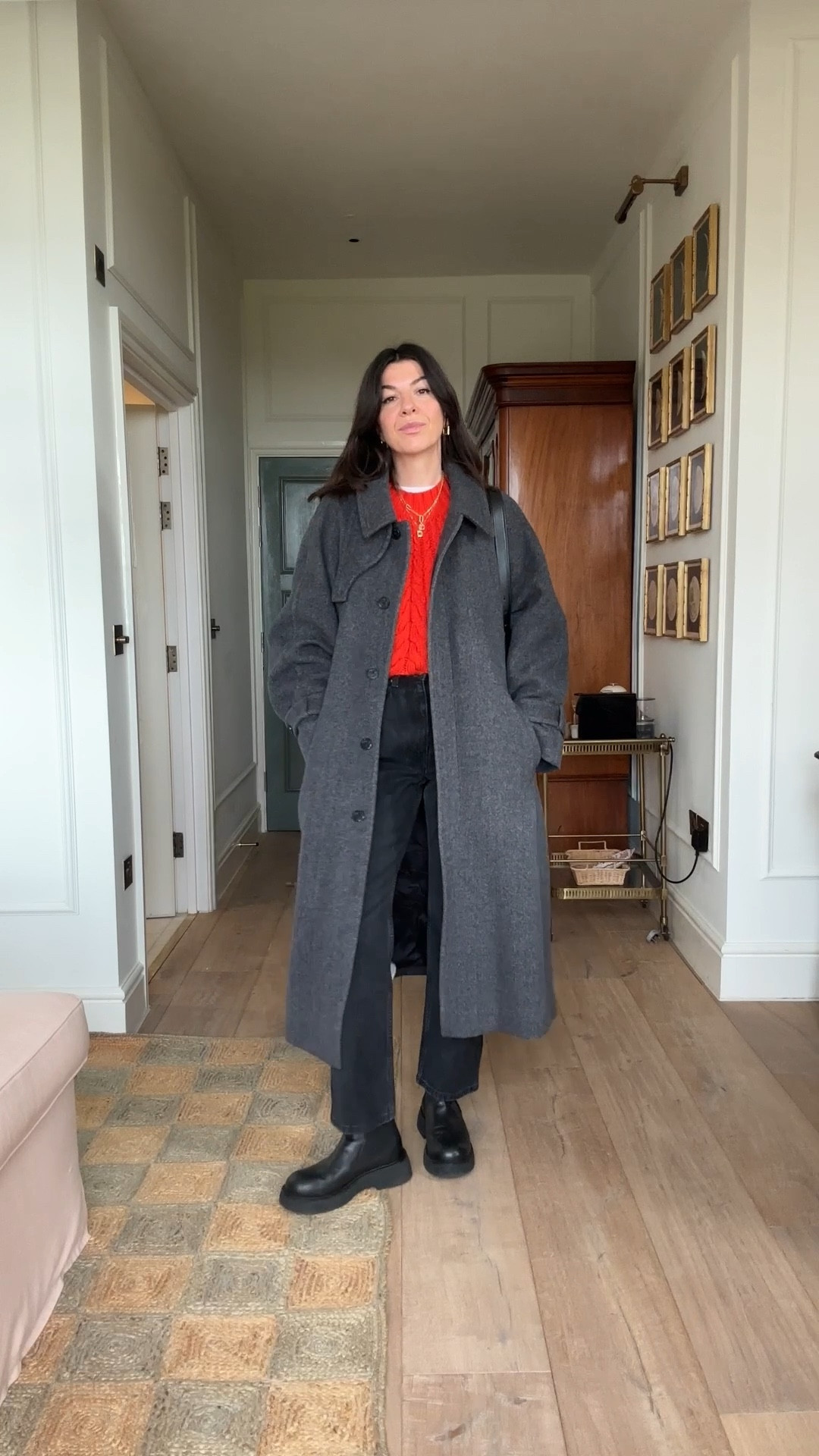 Winter coat outfit 

#LTKVideo #LTKeurope #LTKSeasonal