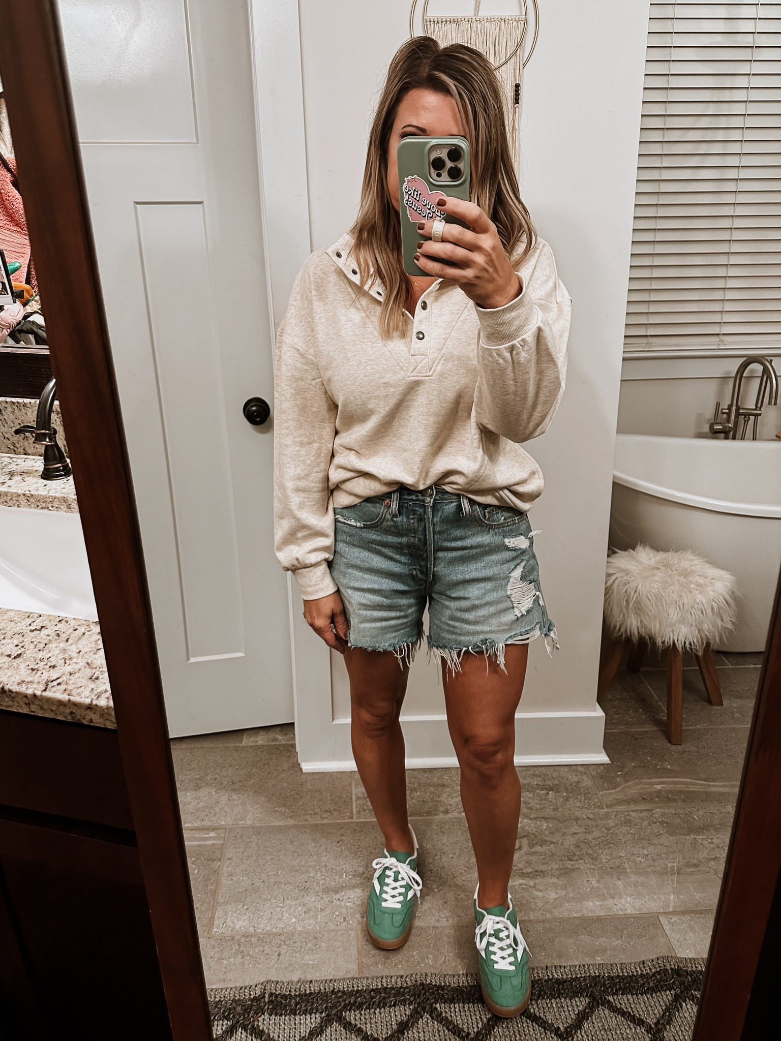 This sweatshirt is giving me all the comfy-cozy feels 🥰🥰

#LTKOver40 #LTKStyleTip #LTKFindsUnder50