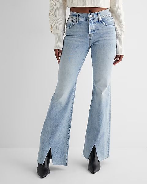 Mid Rise Light Wash Front Vent '70s Flare Jeans | Express (Pmt Risk)