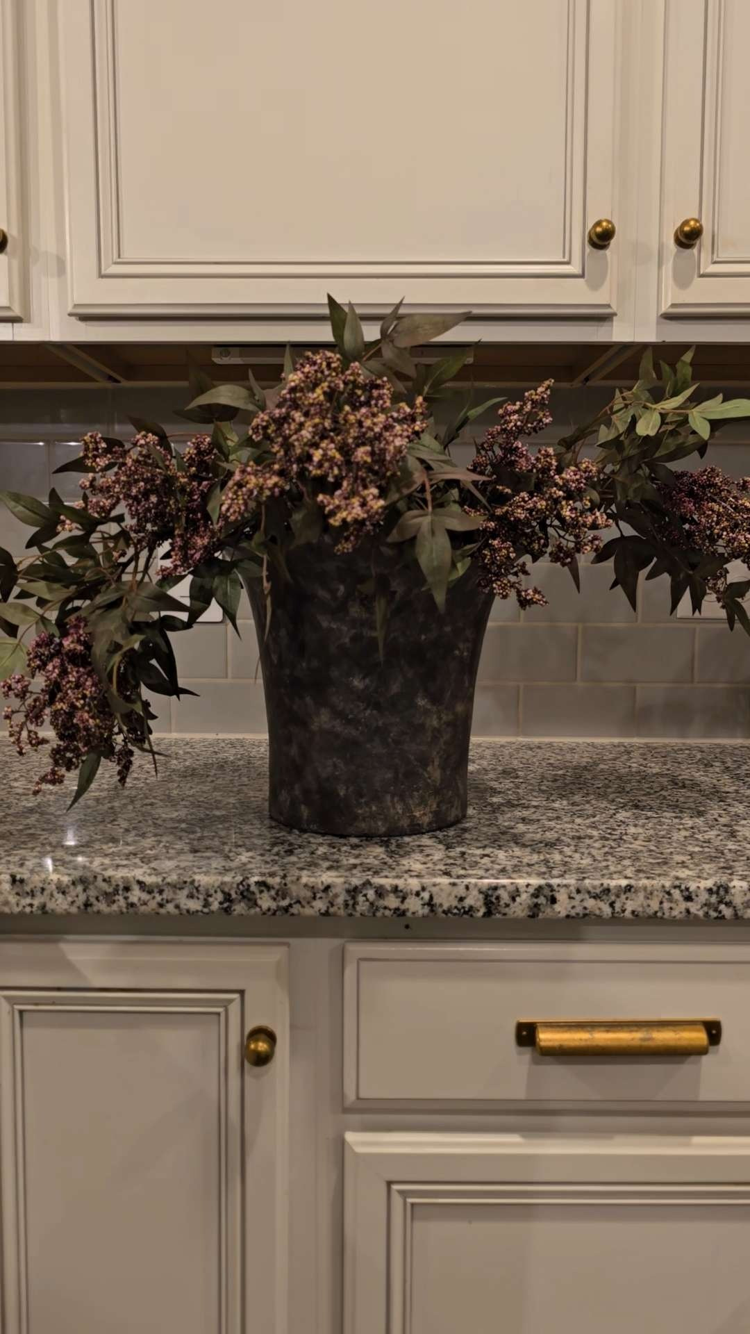 berry stems + one of my favorite vases from Pottery Barn 

 #LTKSeasonal #LTKHome #LTKSaleAlert