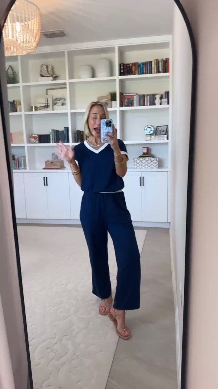 Two Piece Sets. V-Neck Color Block & Wide Leg Pants Two Piece Set - size Small. 12 colors.

#LTKSeasonal #LTKOver40