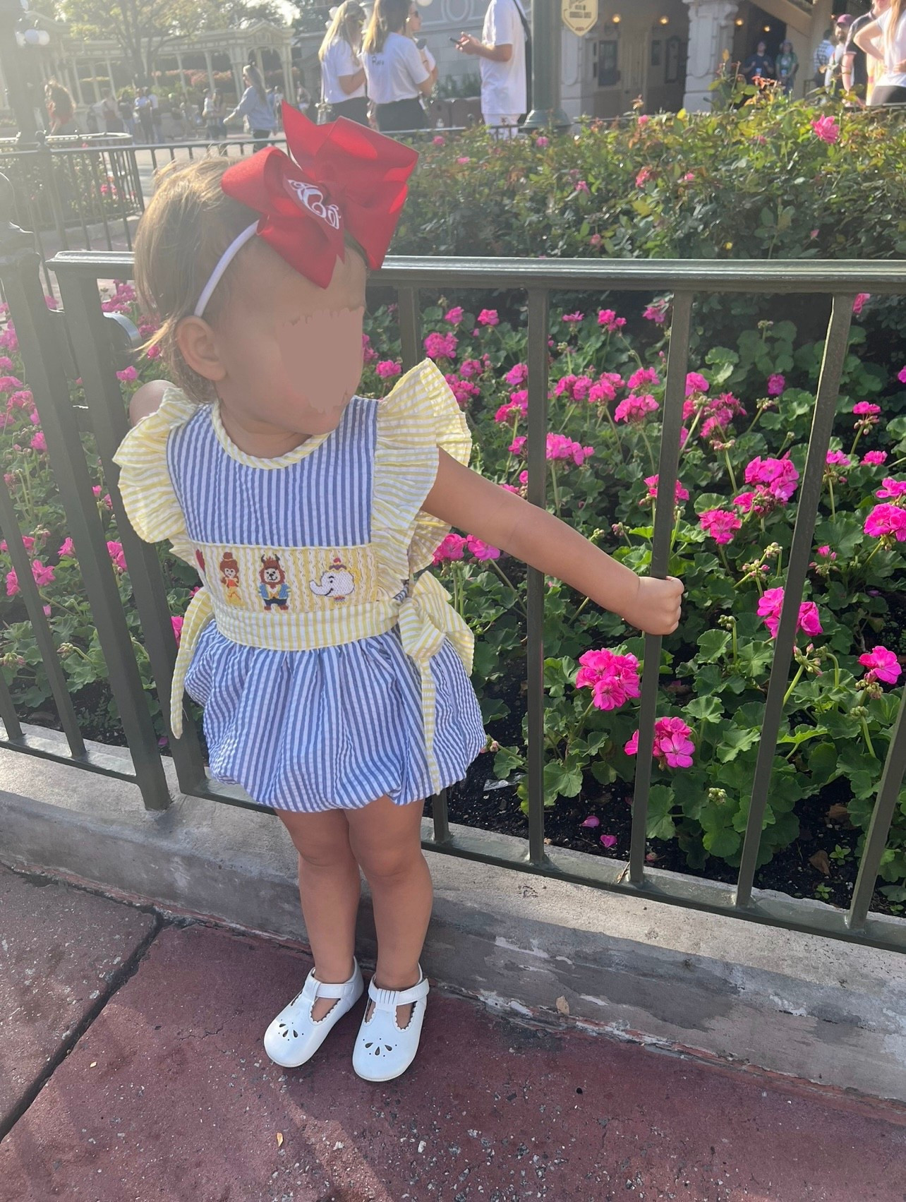 The cutest bubble for our Belle loving girl! One of our favorite brands to wear for Disney days. Plus, it’s 100% cotton!


Kids Disney
Disney outfits
Disney bound 
Disney trip
Magic kingdom
Epcot
Animal kingdom
Hollywood studios 
Toddler Disney
Baby Disney 

#LTKTravel #LTKKids #LTKBaby
