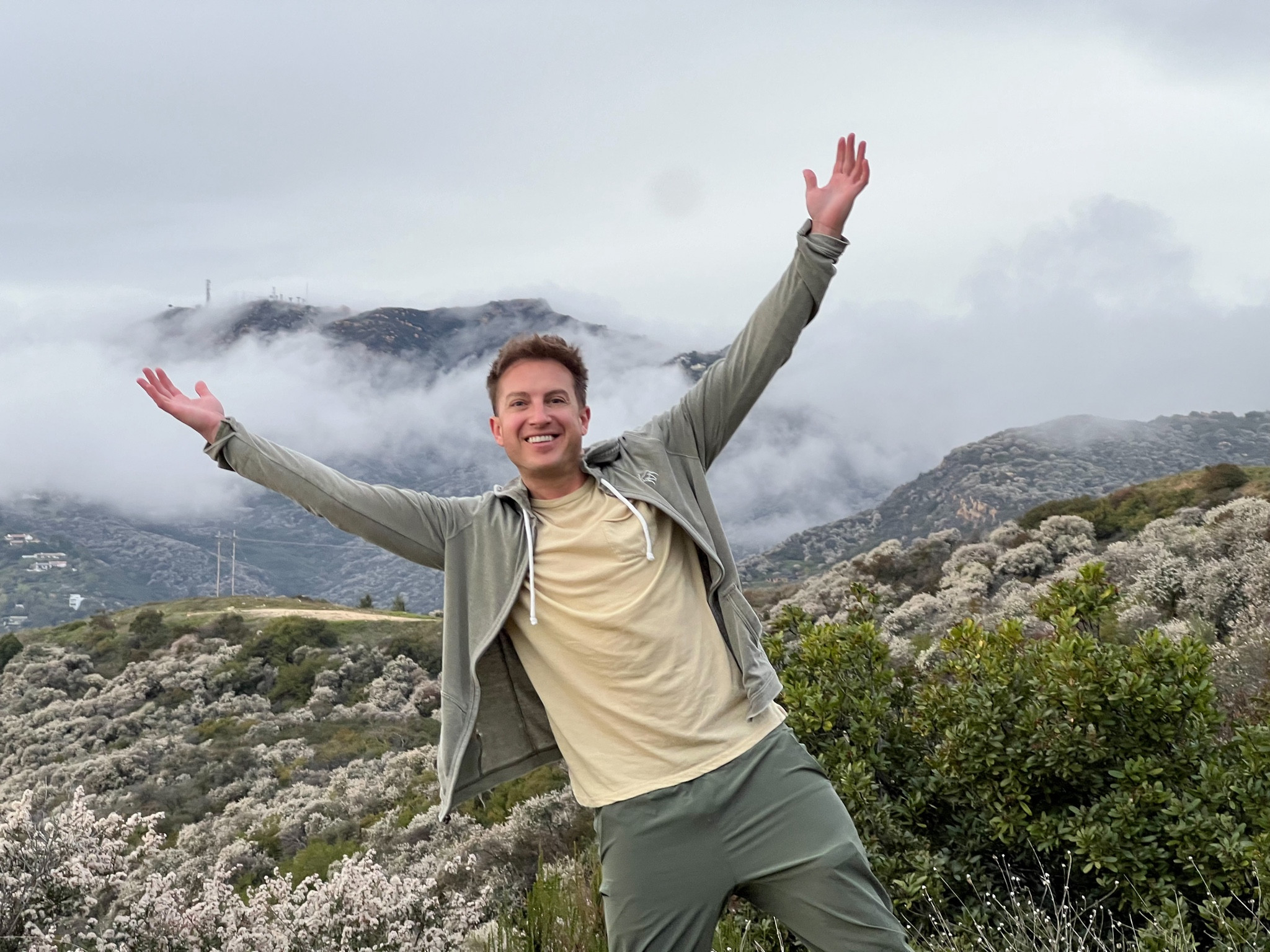 Ready to spring forward! 
Stay comfy casual in this look. Great for groceries, errands, or a quick hike! 

#LTKtravel #LTKmens #LTKSpringSale