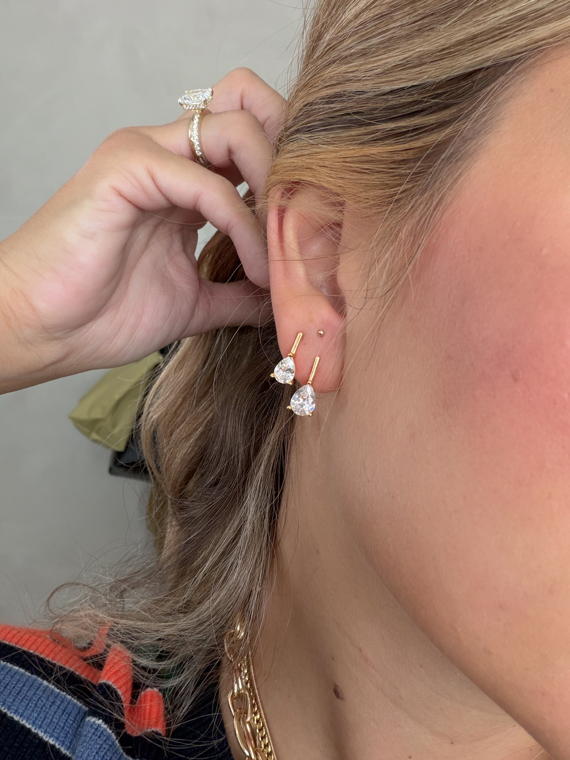 Just added some sparkle with these elegant teardrop earrings! Perfect for any outfit. #EarringsLove 

 #LTKootd #LTKmomlife