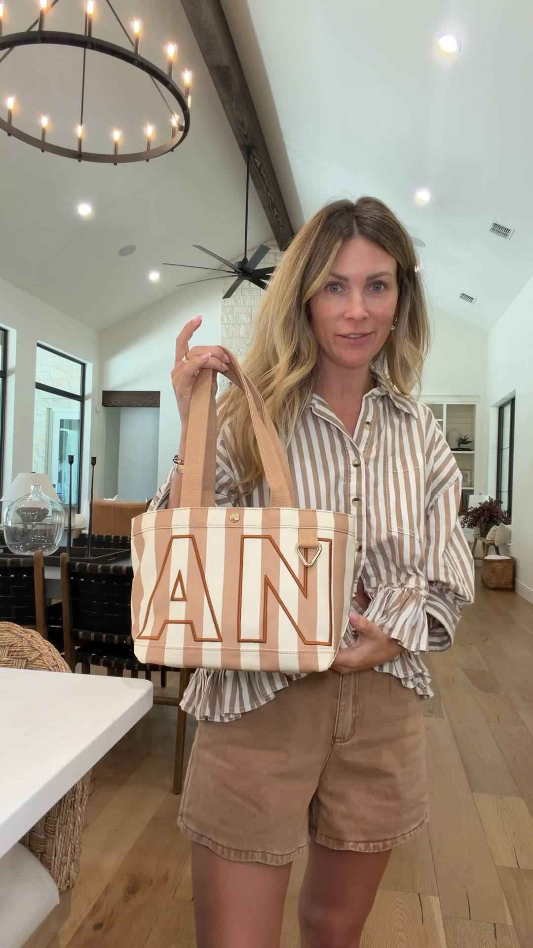 New fall tote bag!! And linking my Amazon fall outfit!

#LTKootd #LTKSeasonal #LTKOver40