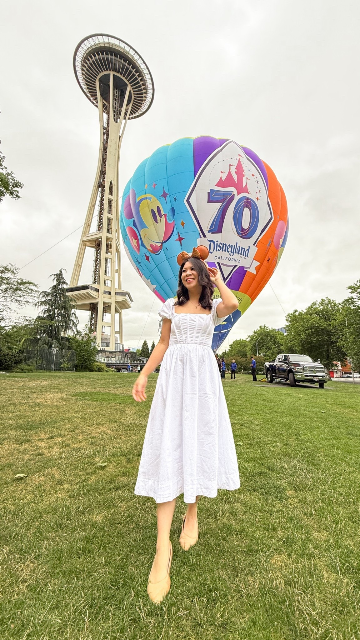 Wearing a corset white dress that’s under $100 at the Disneyland 70th anniversary hot air balloon tour!

#LTKFindsUnder100 #LTKSeasonal #LTKStyleTip
