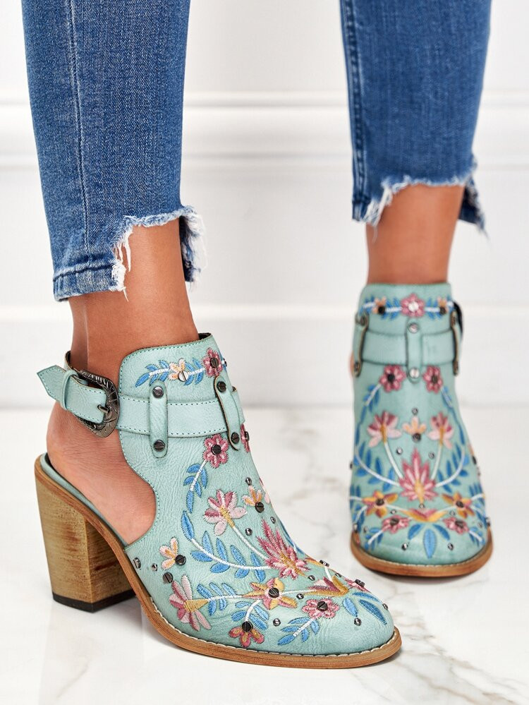 EMERY ROSE Buckle Detail Chunky Heeled Sandals Boots | SHEIN