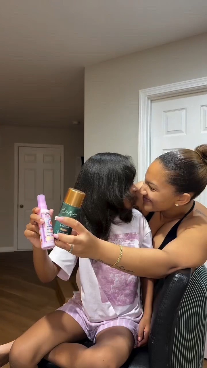 And depending on how hard she plays at school tomorrow, Sarah Grace might get TWO Black History lessons 🤭🤸🏽‍♀️🤎 
Comment HAIR and I’ll DM you everything I used in this video ✨
 Guest ⭐️s: @sheamoisture - silk press in a bottle  @amika - Brooklyn Bombshell @hairitagebymindy @sharkbeauty @babylissprousa @always_brand on the diaper 🤭 #hair #mom #hairtok #daughter