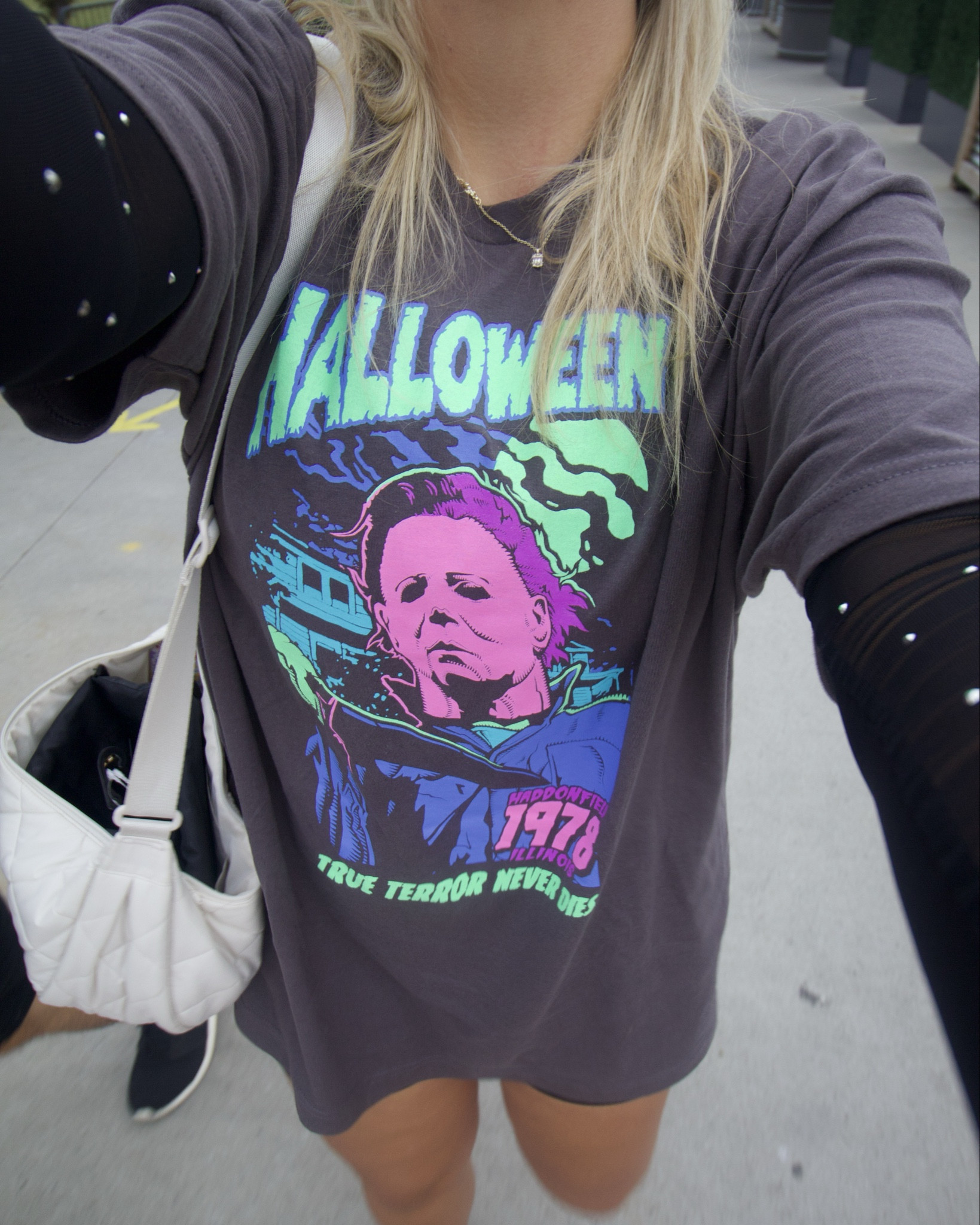 HAPPY FRIDAY THE 13TH ALL MY SPOOKY GIRLIES 🪦💀🔪

#halloween #halloweenfashion #falloutfit #themeparkoutfit #ootd #fallfashion

#LTKSeasonal #LTKStyleTip #LTKFindsUnder50