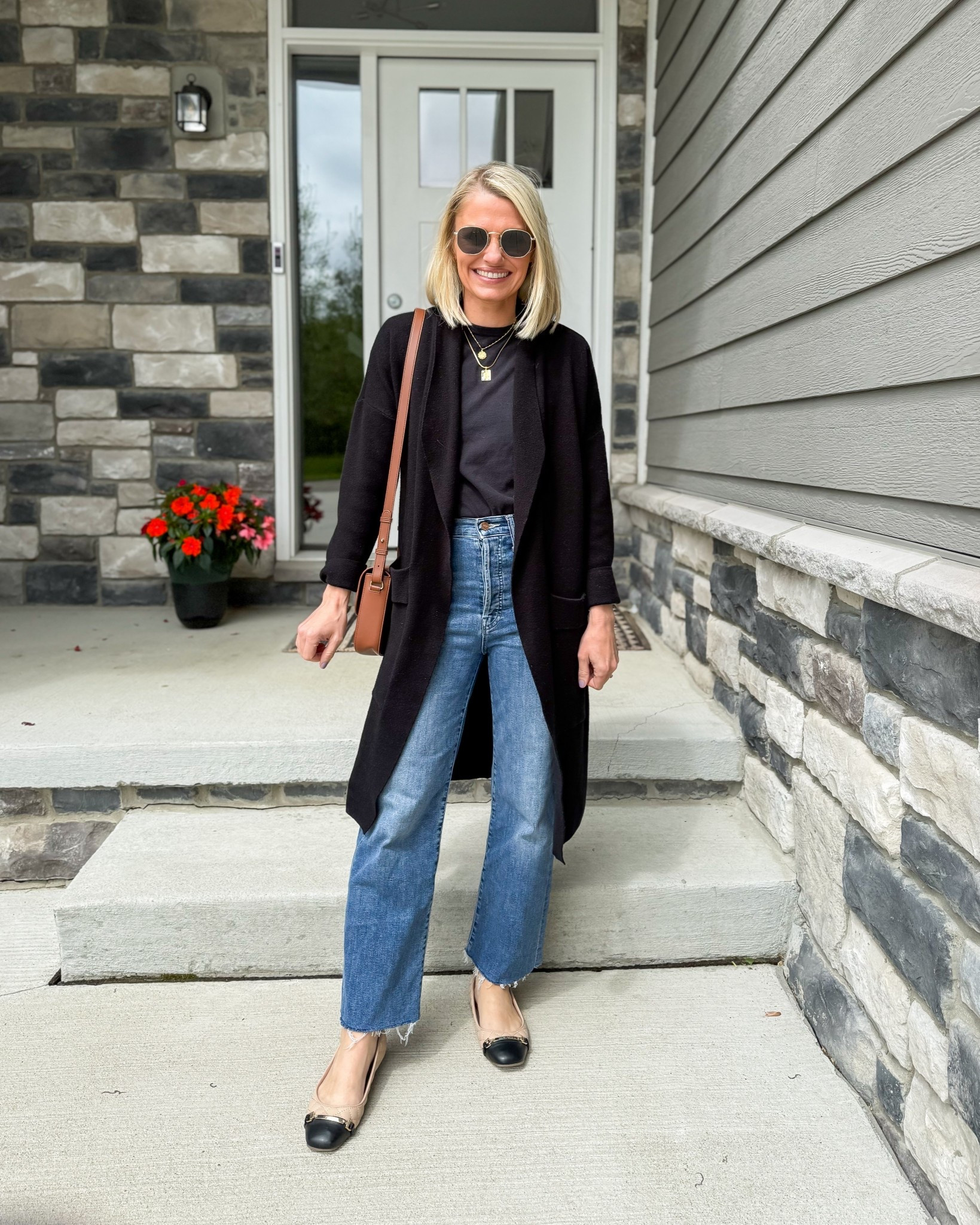 What I wore this week as a 40-year old mom of 2! Jeans are thrifted. I linked the style below. They are Mother denim rambler ankle jeans. I also linked affordable similar options! 

#LTKStyleTip #LTKOver40 #LTKPetite