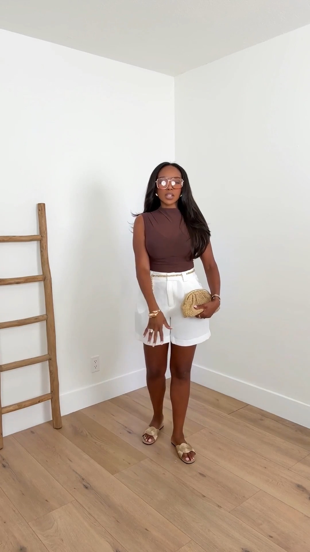 Scroll to shop perfect summer spring top

