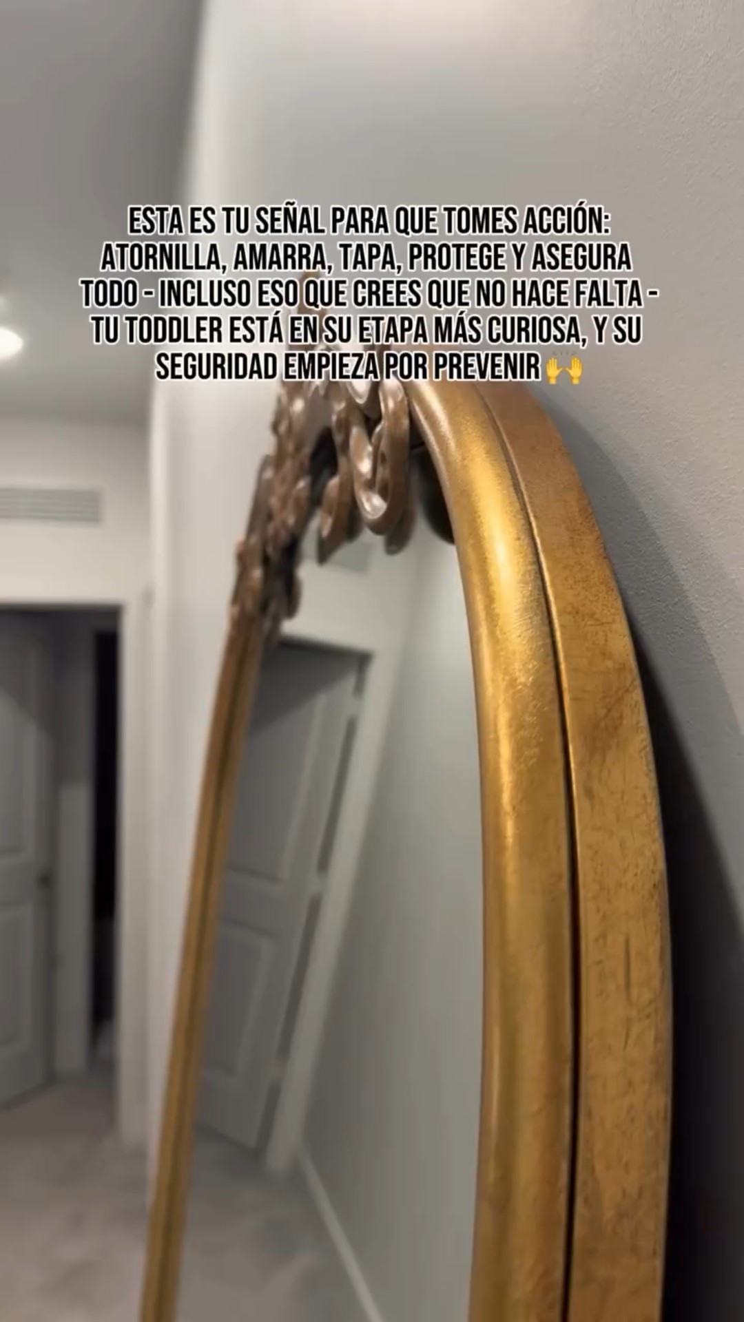 ¿Tu bebé ya gatea o empieza a caminar? Este video es para ti. 🚨👶
Amar también es anticiparse. 🧡 Desde que Massimo empezó a explorar la casa, entendí que mi tranquilidad y su seguridad van de la mano.
En este video te muestro TODO lo que instalamos para convertir nuestro hogar en un espacio seguro:
🔒 Protector de esquinas
🚪 Cierres de seguridad en puertas y gabinetes
🪞 Espejos fijados a la pared
🧼 Puerta de escaleras
Y más…

No esperes a que pase un susto para tomar acción. Tu bebé no necesita un castillo perfecto, necesita una casa segura. Guarda este video y compártelo con otra mamá que lo necesite.
#baby #babyboy #momlife #bebefeliz #mybaby #parentingtips #fy #parenthood #mom #fyp #toddlerproof #toddler #toddlers #toddlermomlife #babyproofing #toddlerproofing