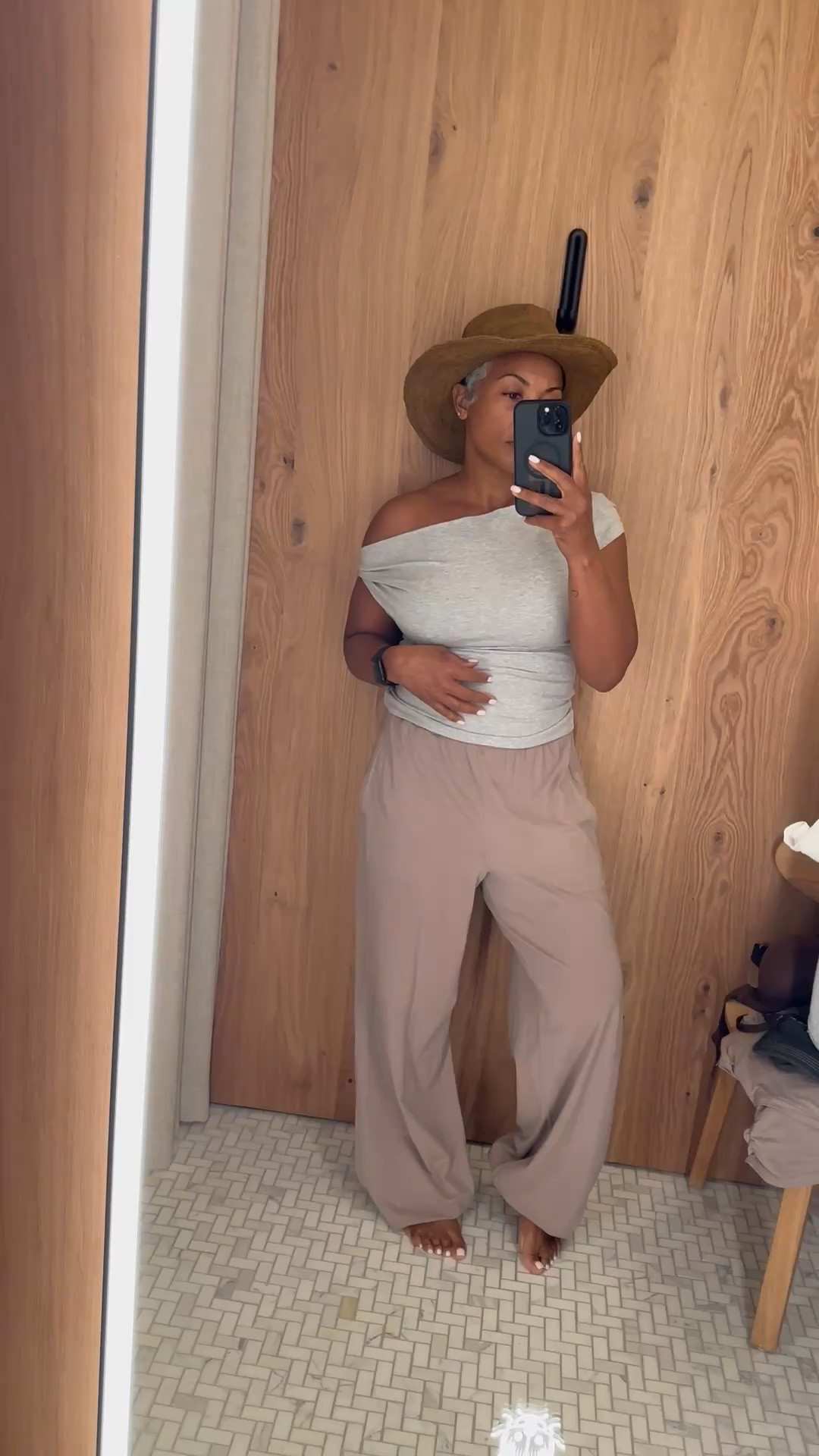 New top alert! 10/10! 

Fits tts | 152 lbs | wearing M 

#LTKootd #LTKOver40 #LTKSeasonal