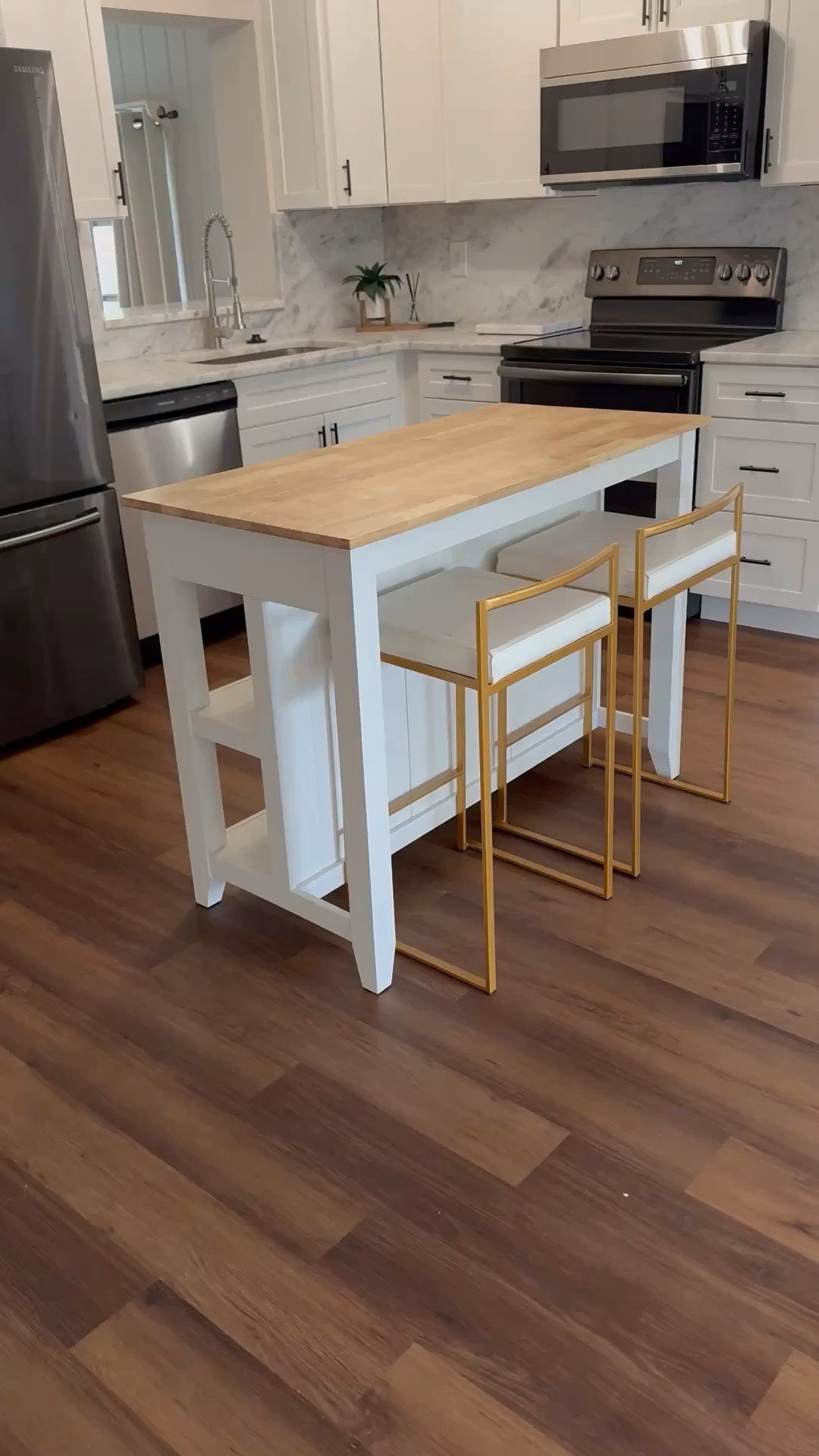 Cute movable kitchen island or bar.  Home decor, kitchen decor

#LTKHome #LTKdayinmylife #LTKmomlife